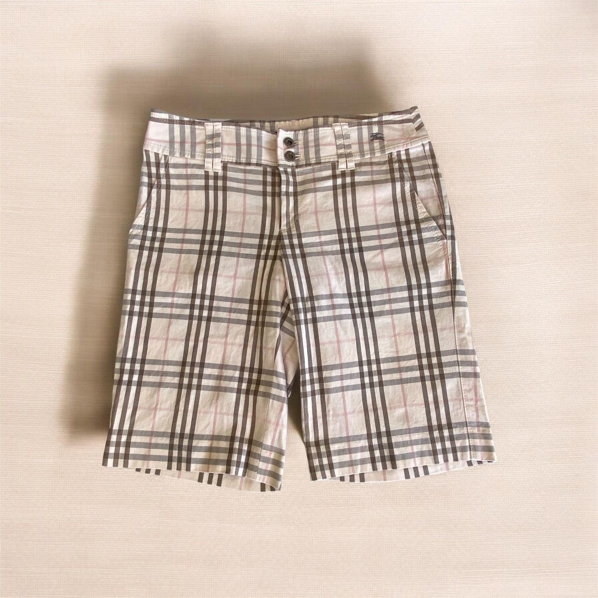 Burberry Burberry Blue Label nova check shorts pink accent stripe. Size 28" / US 6 / IT 42 - 1 Thumbnail