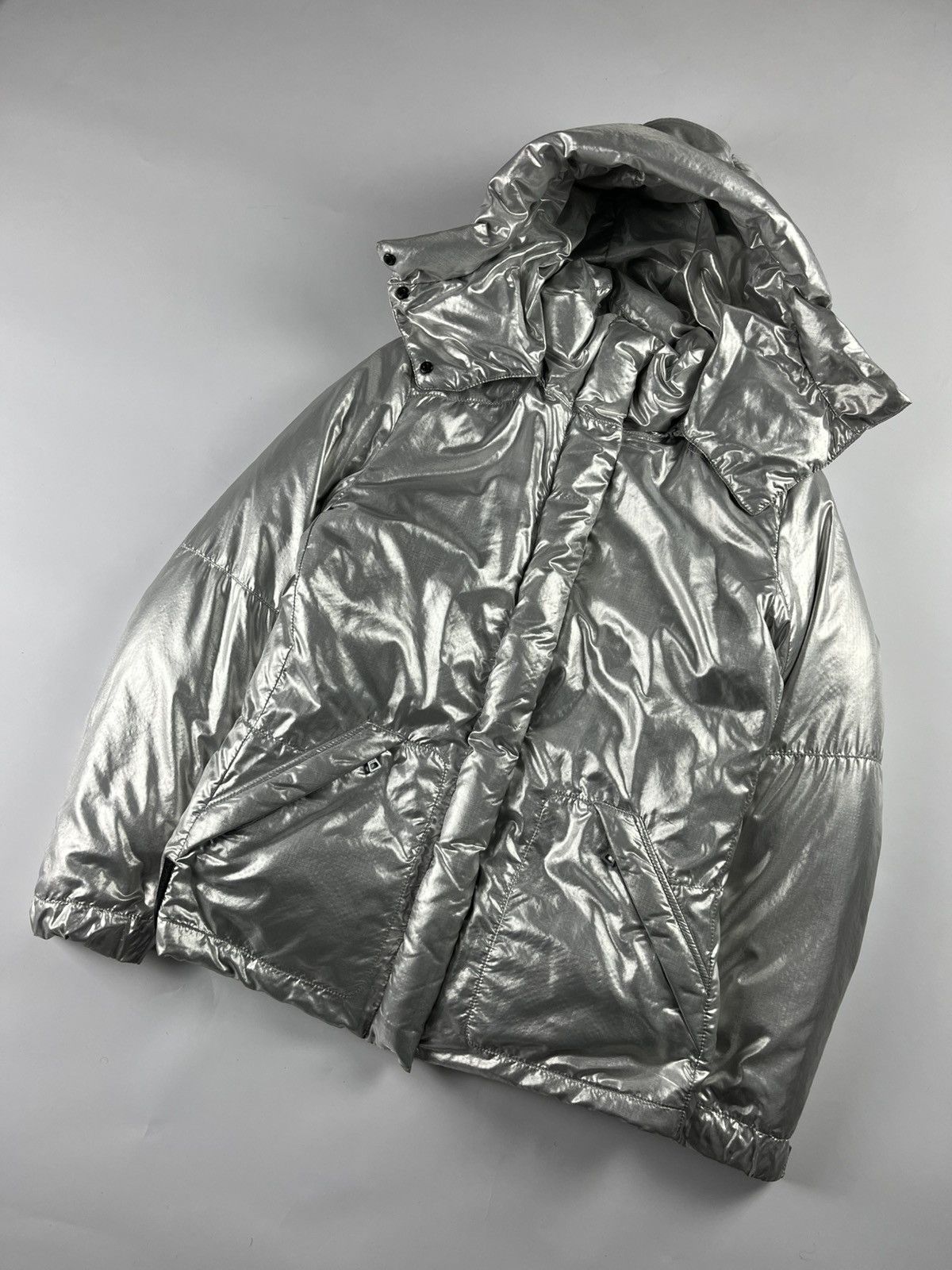 Prada Prada Silver Astro Puffer Jacket FW 2006 Size S / US 4 / IT 40 - 7 Thumbnail