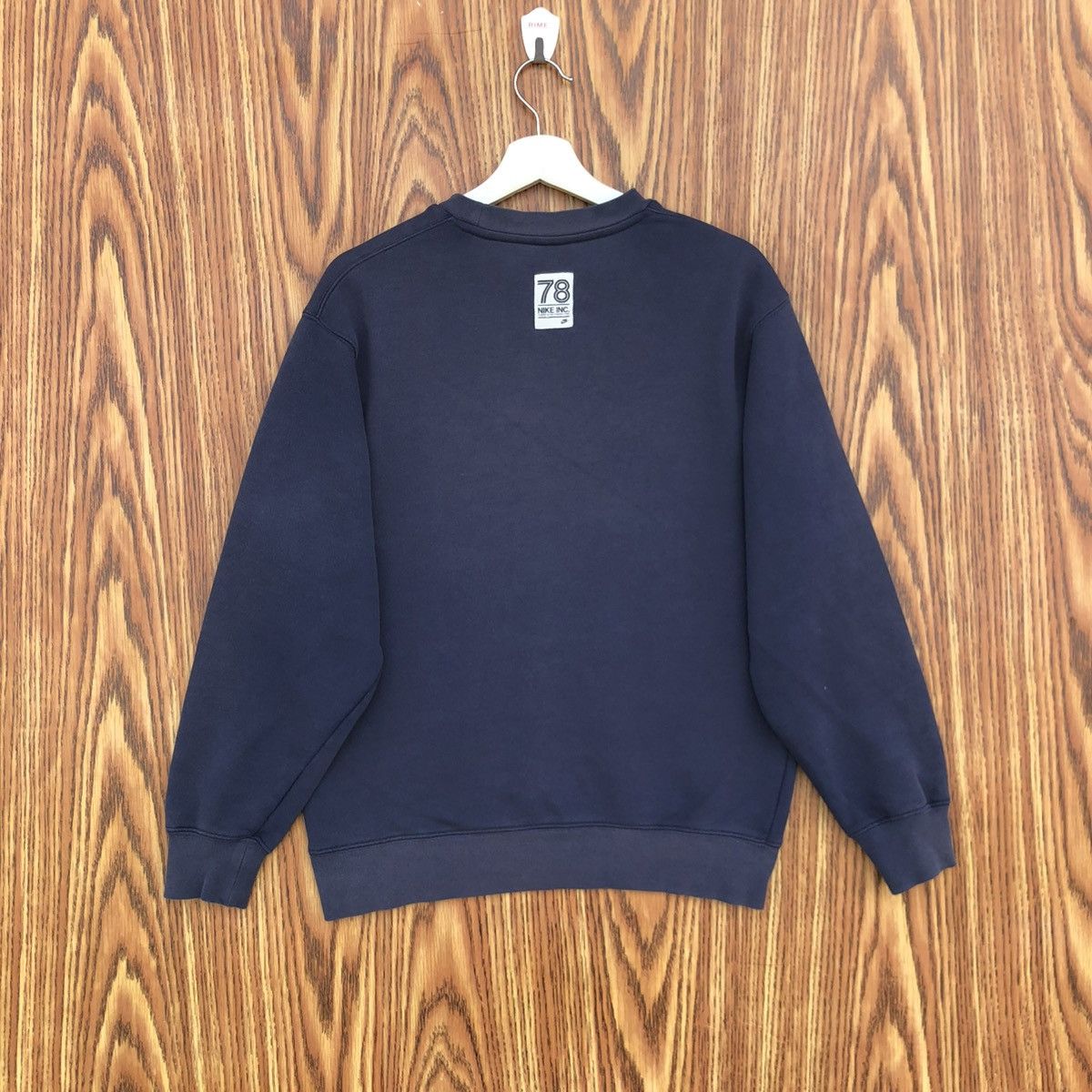 Nike Vintage Nike Gray Tags Crewneck Pullover Sweatshirt Size US L / EU 52-54 / 3 - 6 Thumbnail