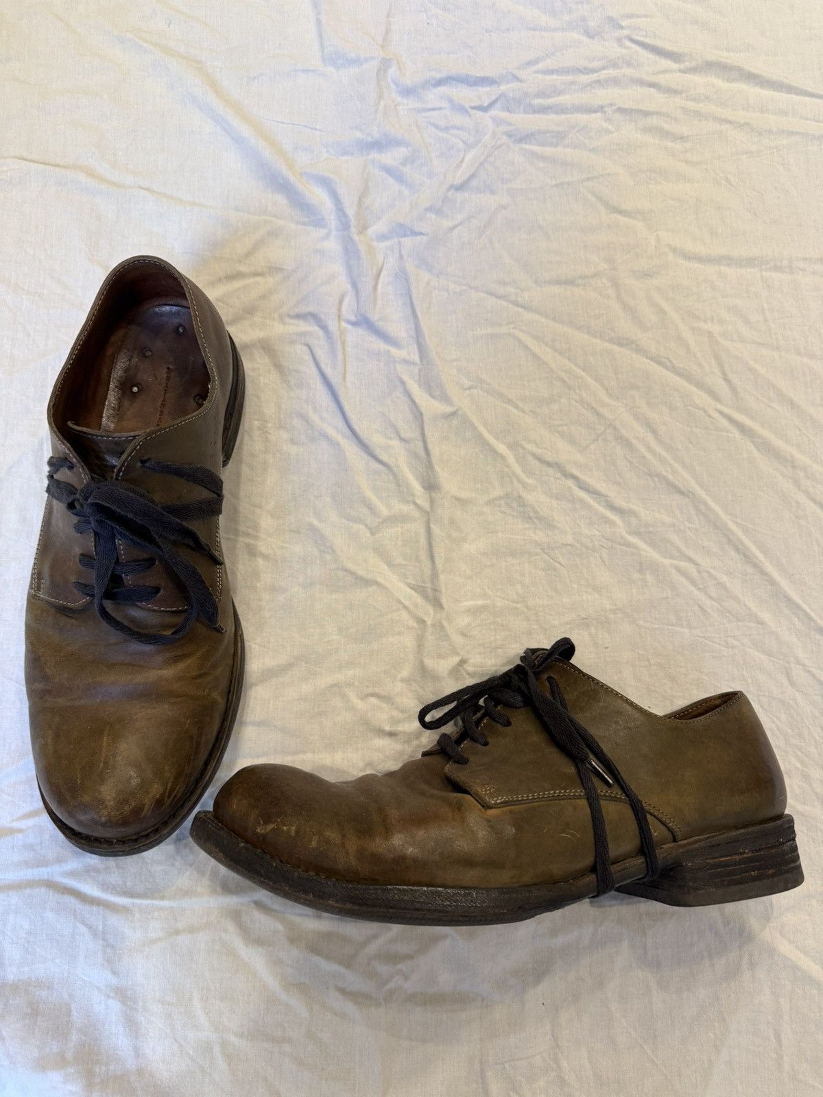Horse leather derbie