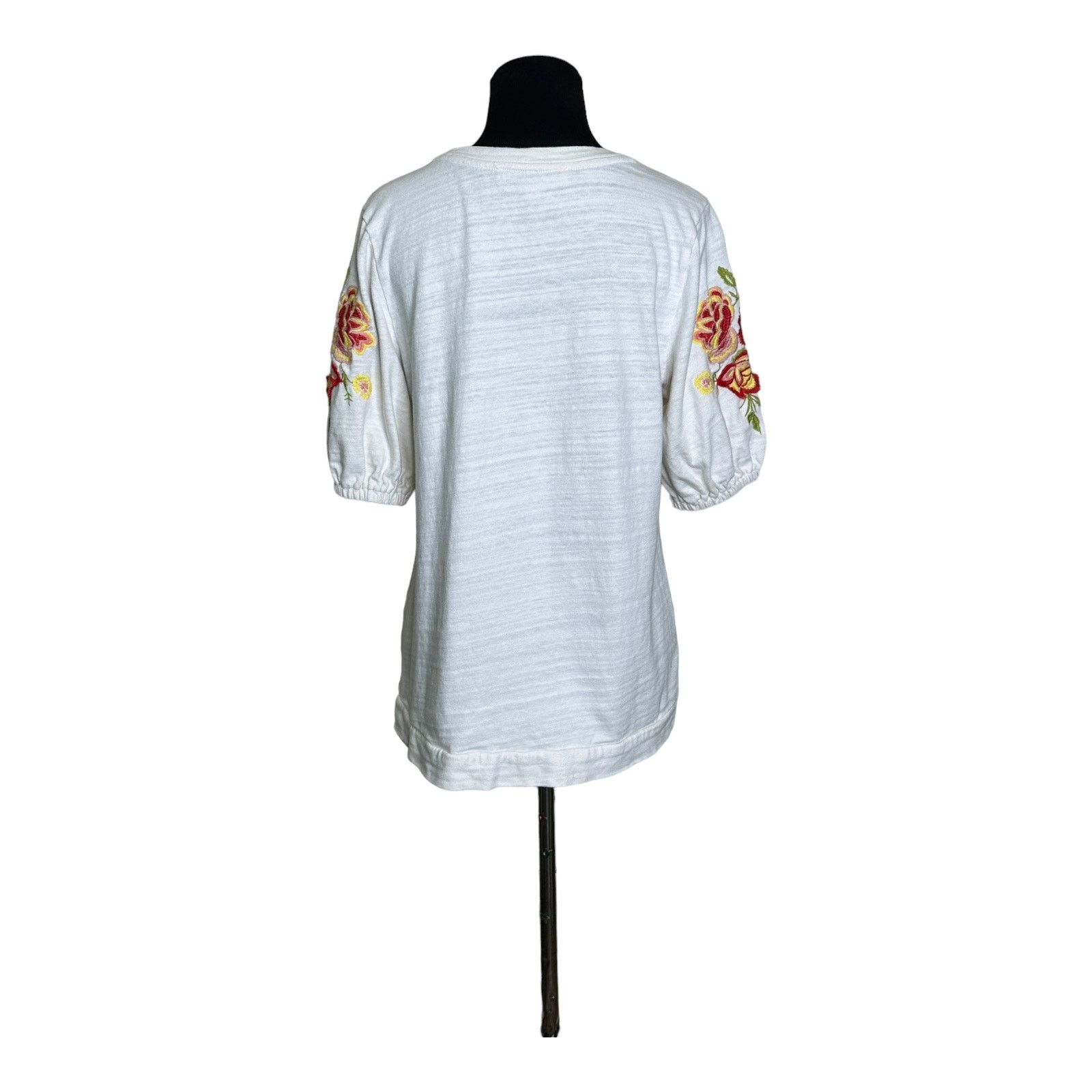 Loft Loft off white floral embroidered knit top size small Size S / US 4 / IT 40 - 5 Thumbnail