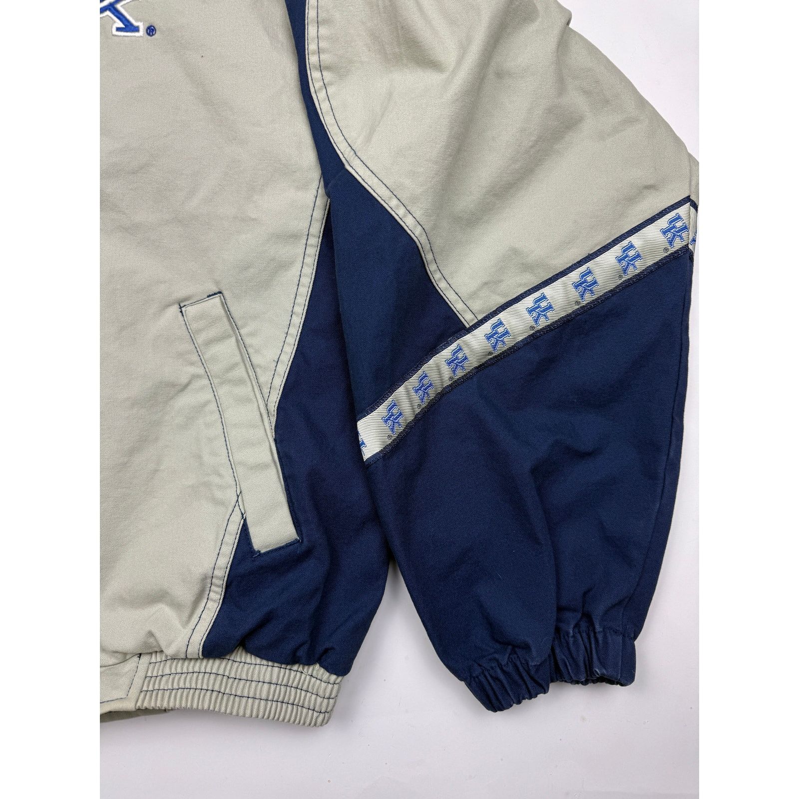 Vintage Vintage 90s Kentucky Wildcats UK NCAA Detroit Size L Size US L / EU 52-54 / 3 - 5 Thumbnail