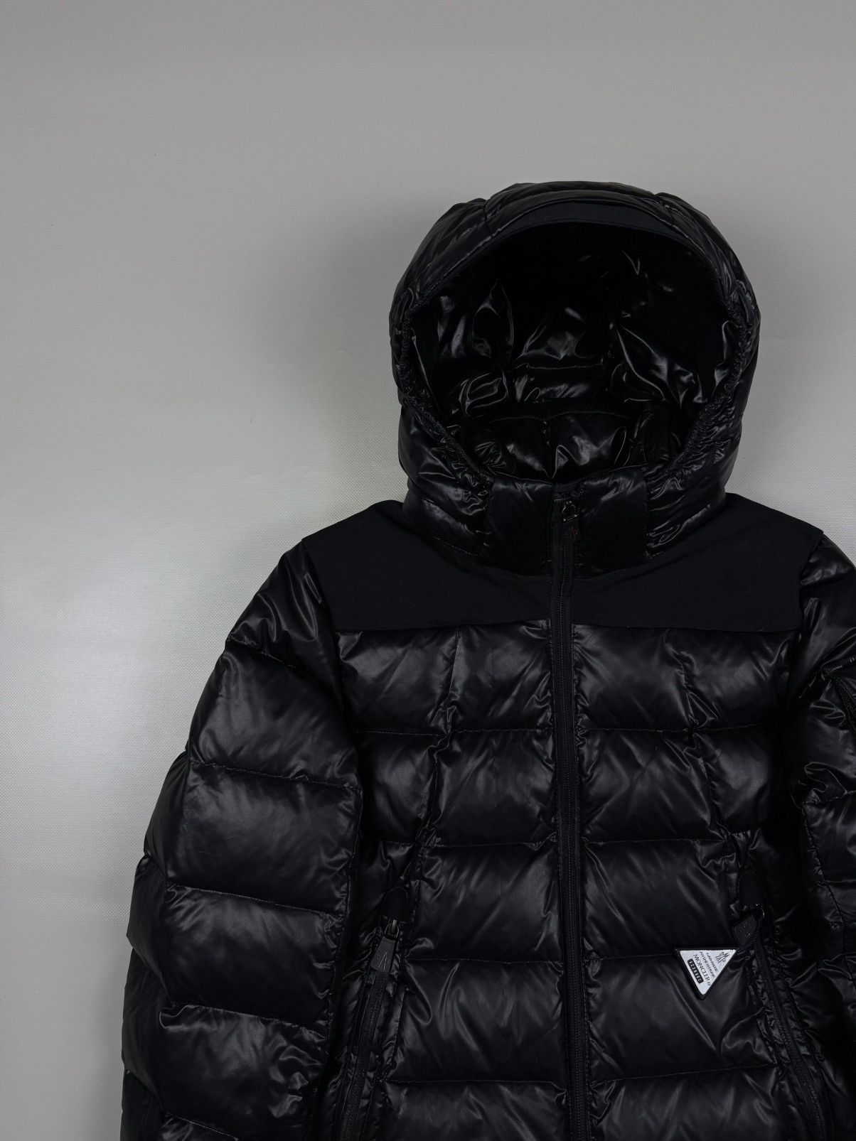 Moncler Moncler Kids Down Puffer Jacket Size 12/152 Size XS / US 0-2 / IT 36-38 - 4 Thumbnail