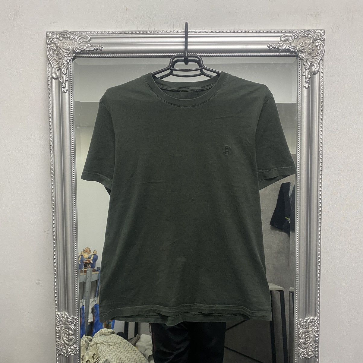 Louis Vuitton Louis Vuitton T-Shirt Size US M / EU 48-50 / 2 - 1 Thumbnail