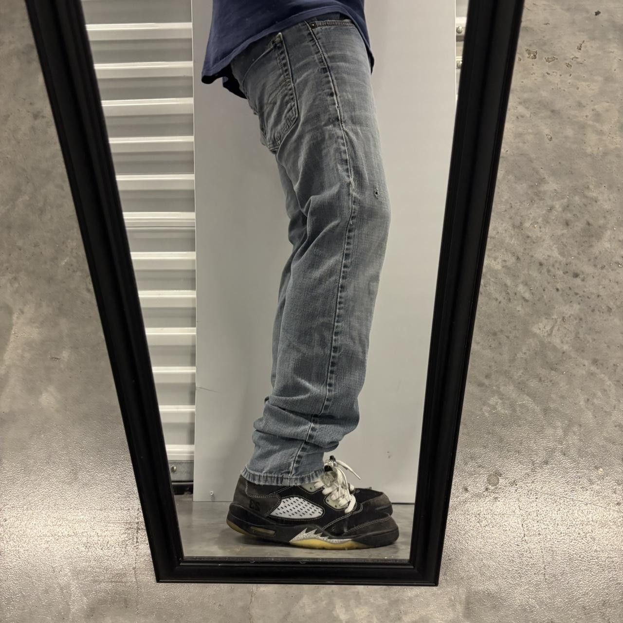 Levi's × Vintage Crazy Vintage Y2K/2000s Grunge Faded Wash Levis Denim Jeans! Size US 28 / EU 44 - 2 Thumbnail