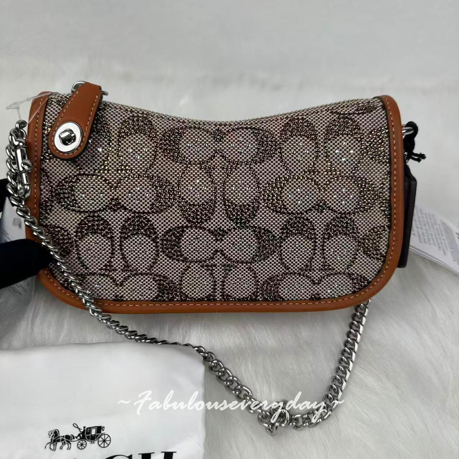 Coach Coach Swinger 20 Chain Crystal Sig Jacquard/Burnished Amber Size ONE SIZE - 2 Thumbnail