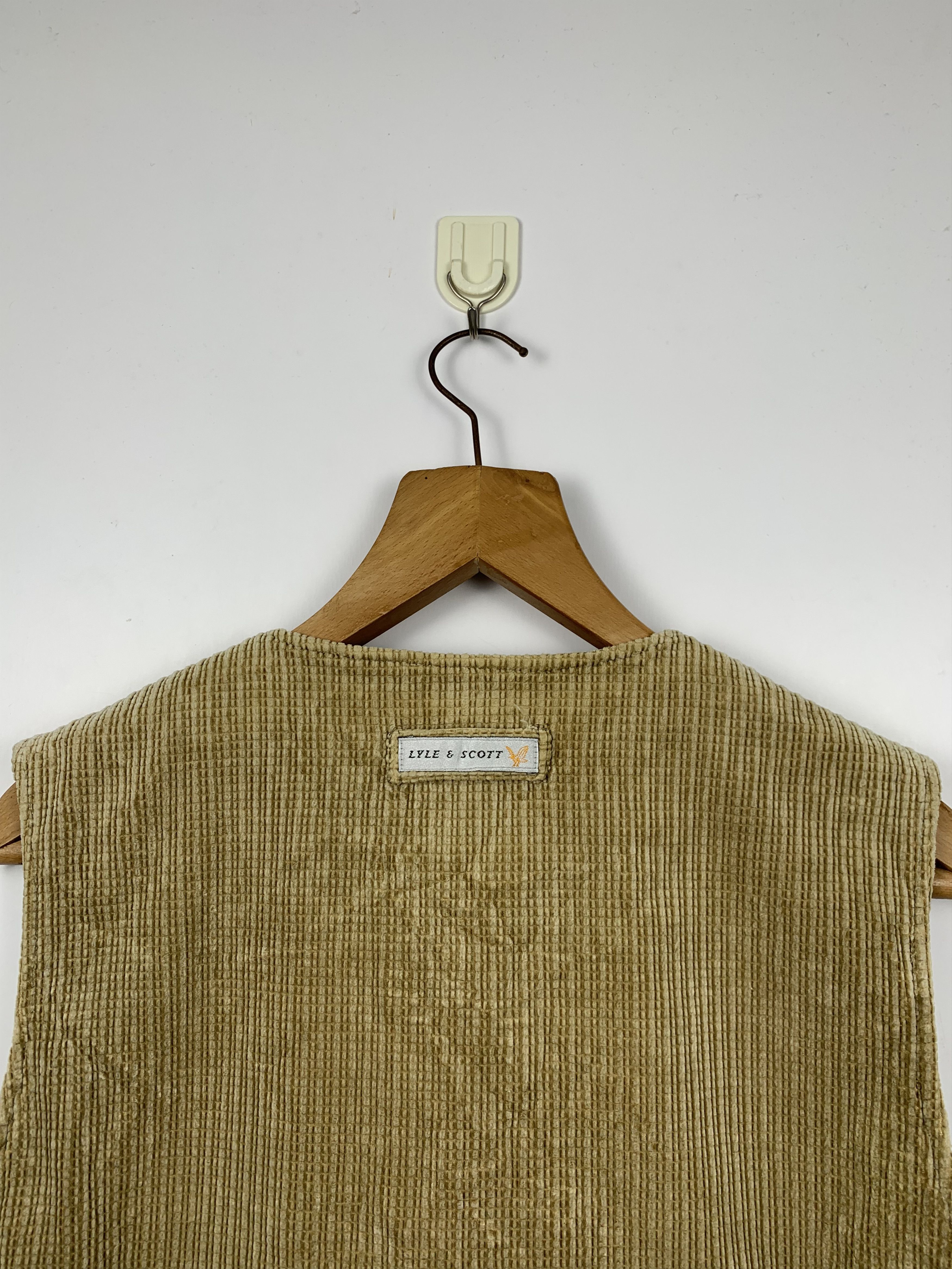 Vintage Lyle & Scott Velvet Multipocket Cargo Vest J1158