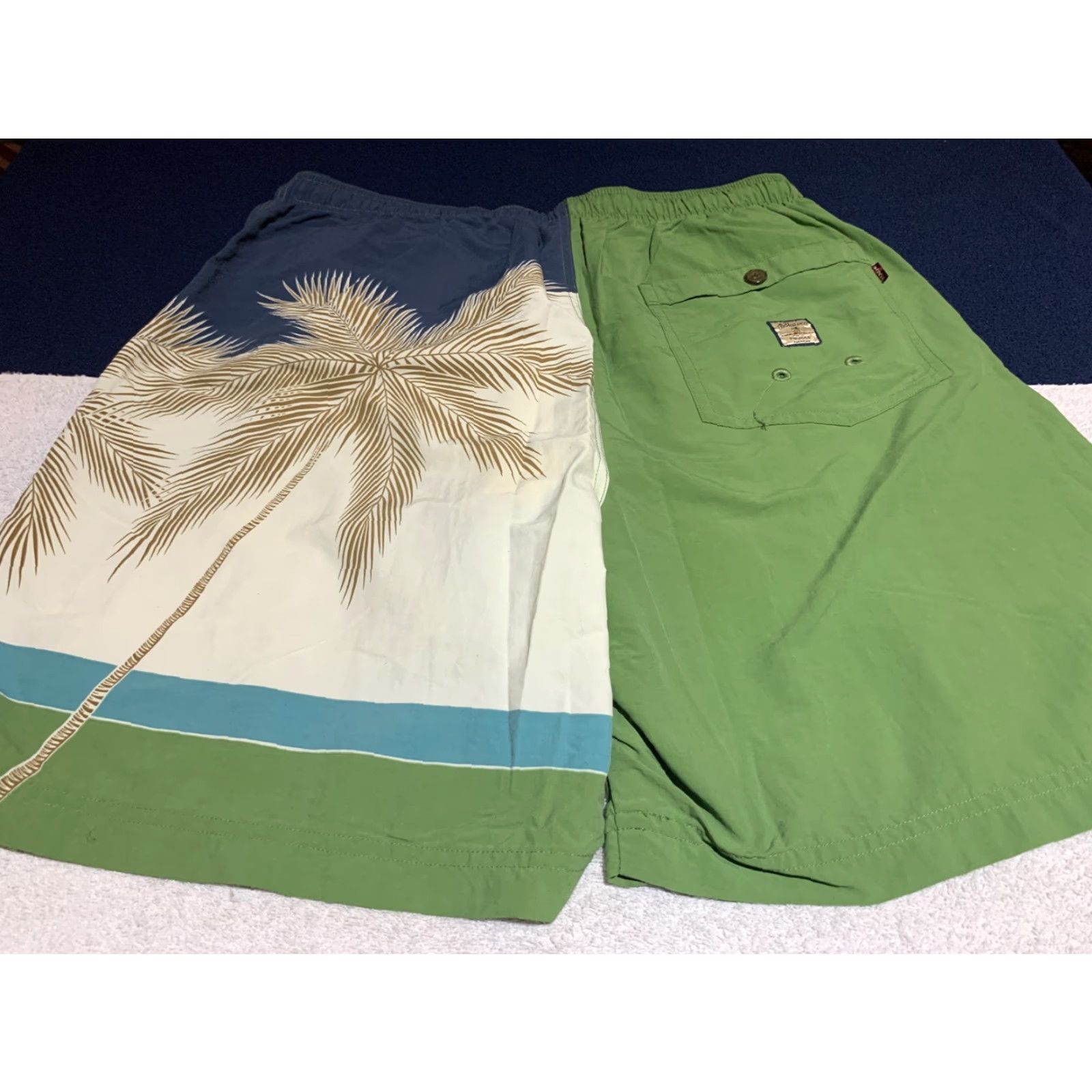 Tommy Bahama VINTAGE Tommy Bahama Men's Swim Trunks M Regular Blue Green Floral Hawaiian Lined Trunks Size US 31 - 2 Thumbnail