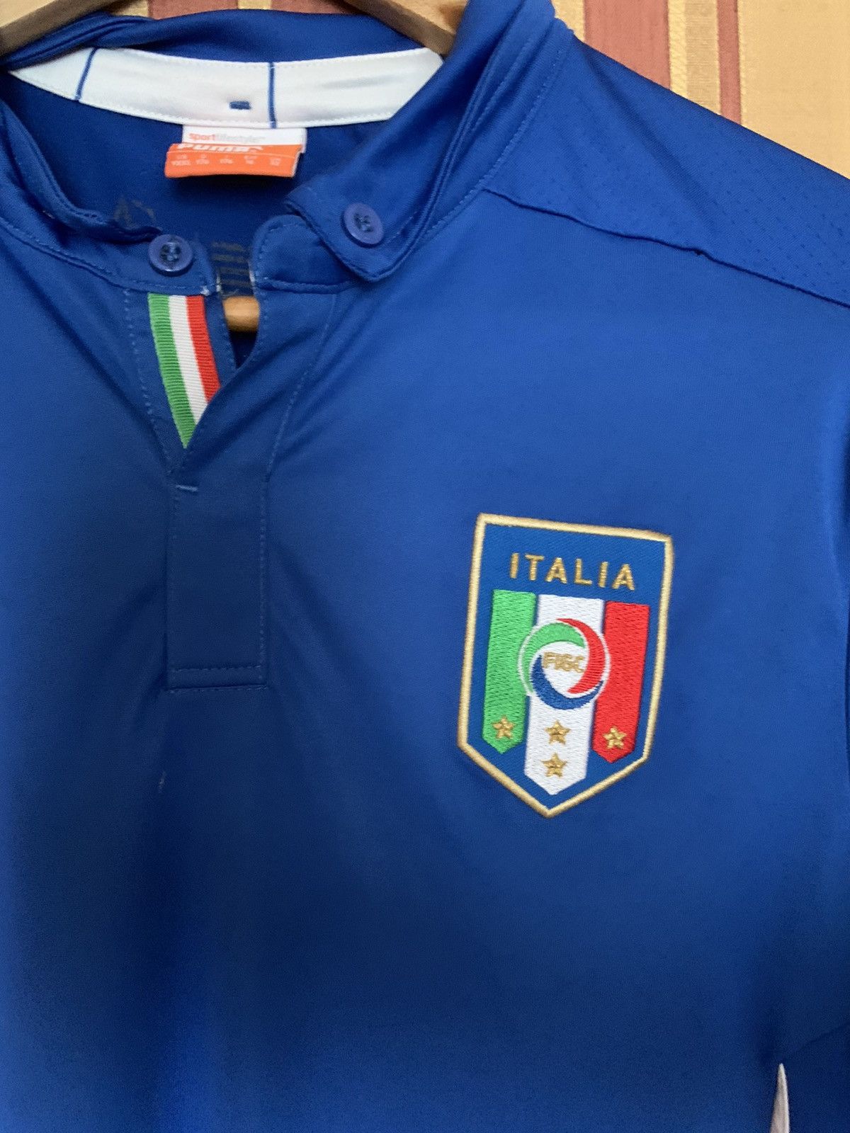 Puma ITALY NATIONAL TEAM 2014/2015/2016 HOME FOOTBALL SHIRT PUMA Size US M / EU 48-50 / 2 - 7 Thumbnail