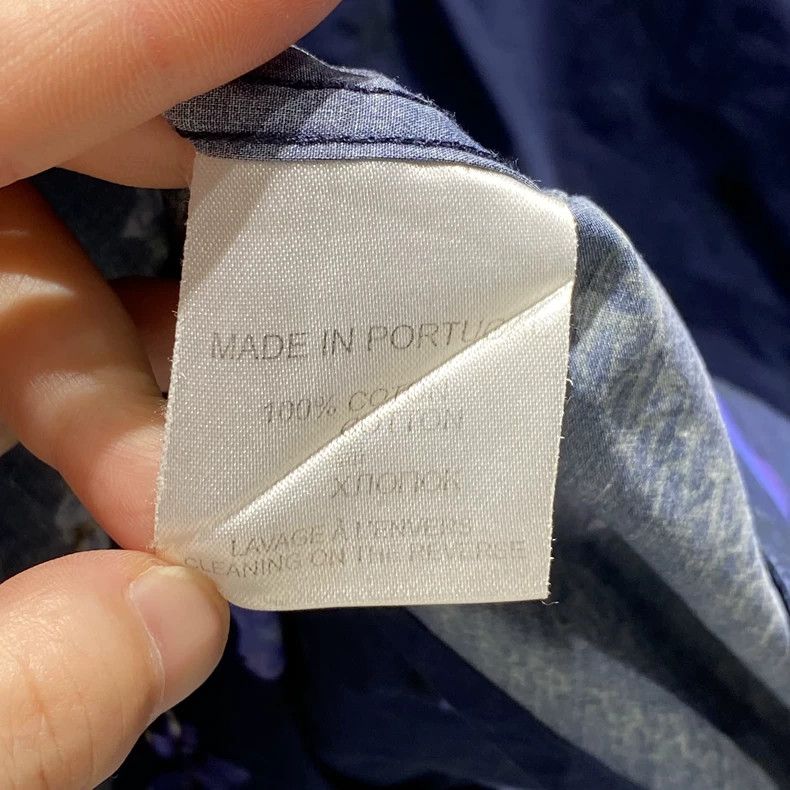Givenchy Givenchy Blue Star Flower Shirt (S Size / 99/100 New) Size US S / EU 44-46 / 1 - 4 Thumbnail