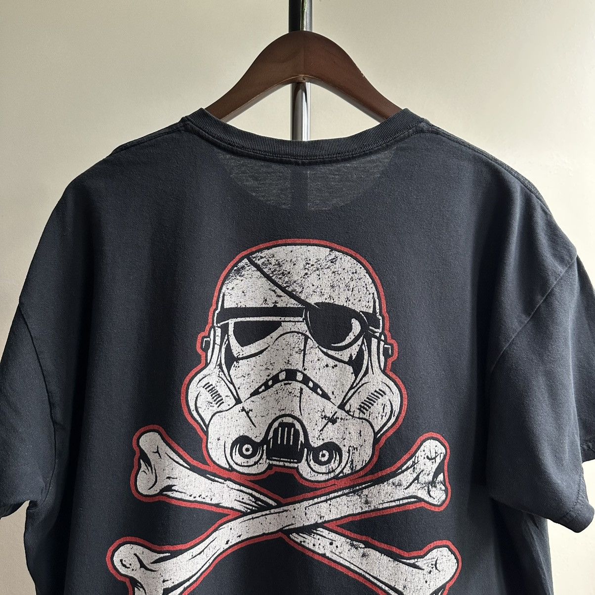 Band Tees Vintage 2000s Alestorm Star Wars Darth Vader Graphic Tee Size US XL / EU 56 / 4 - 6 Thumbnail