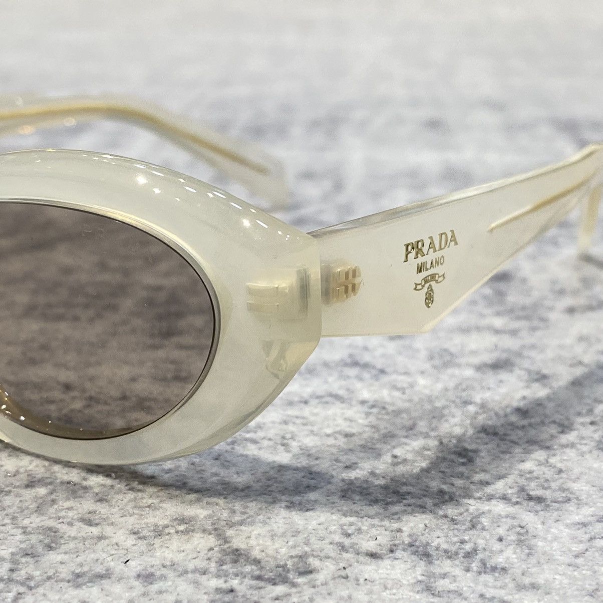 Prada PRADA 0PR 26ZS 12V4I2 OPAL MILK Size ONE SIZE - 2 Thumbnail