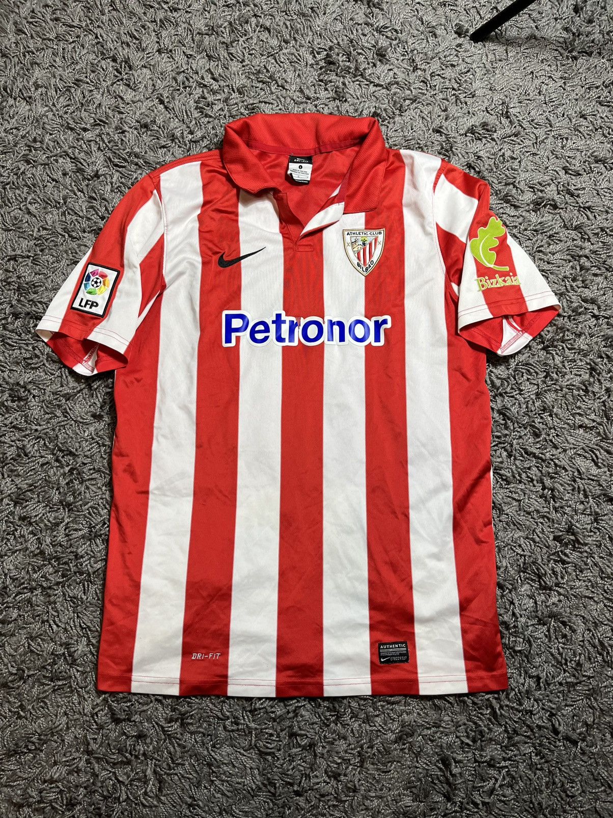 Vintage ATHLETIC BILBAO NIKE 2013/14 SOCCER FOOTBALL JERSEY Size US L / EU 52-54 / 3 - 1 Thumbnail