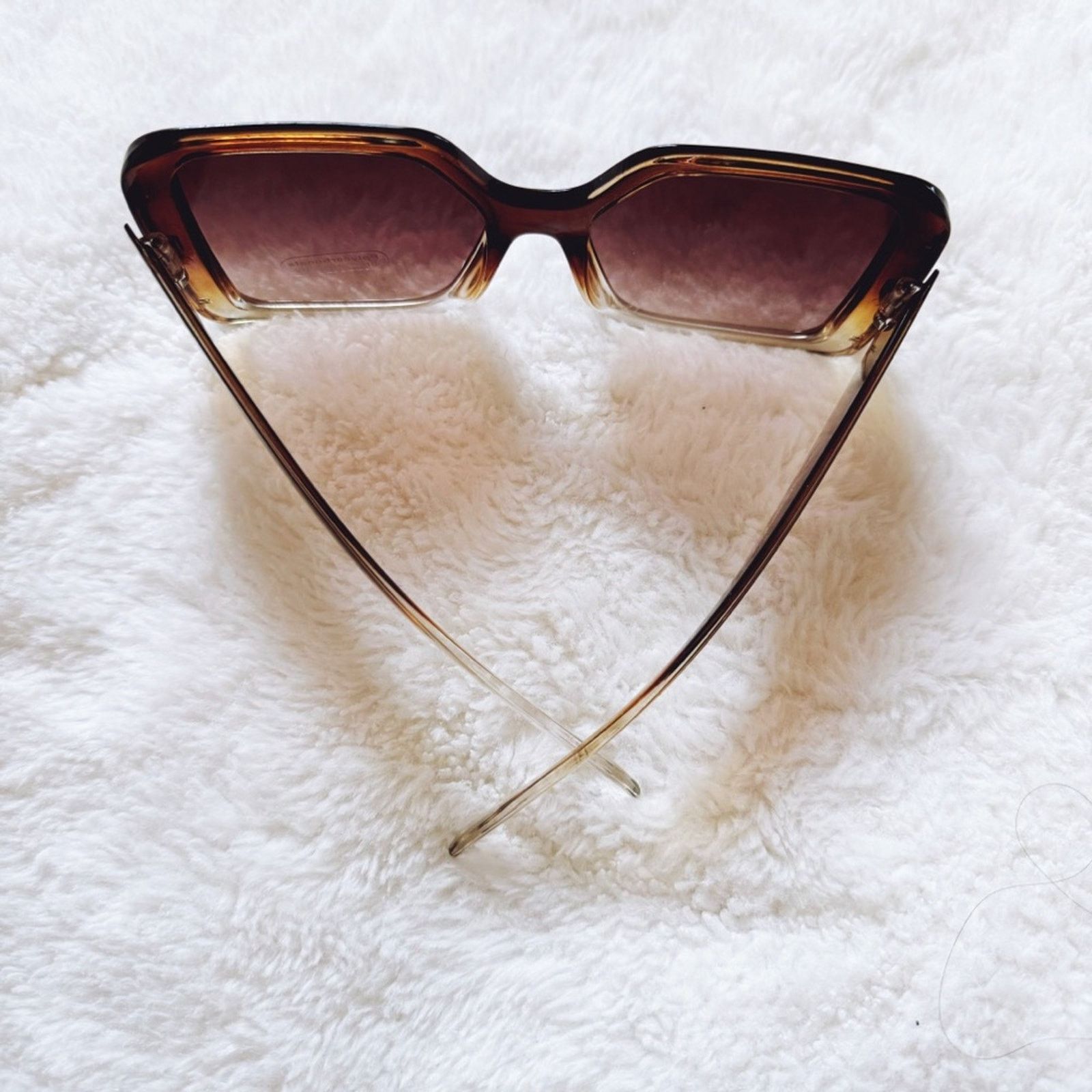Other Junia Clear Brown Oversized Sunglasses Size ONE SIZE - 8 Thumbnail
