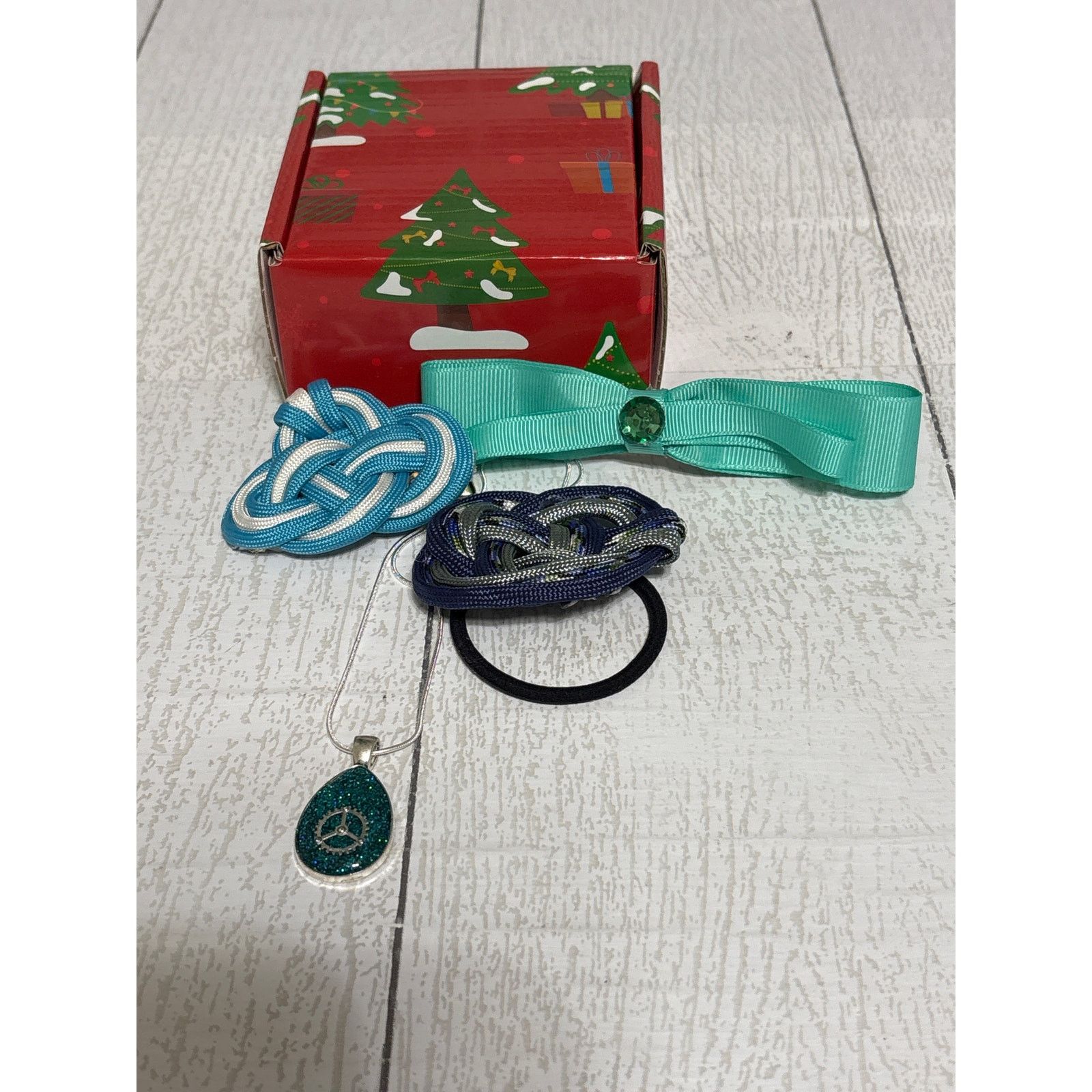 Handmade Four Piece Accessory Gift Set Size ONE SIZE - 1 Thumbnail