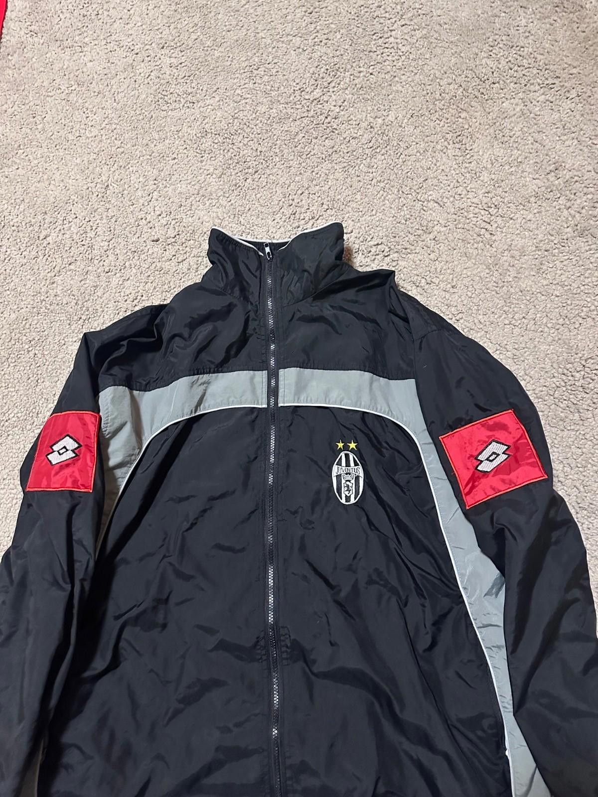 Lotto Sport Juventus Vintage Training Jacket Lotto Season 2002/2003 L Size US L / EU 52-54 / 3 - 4 Thumbnail
