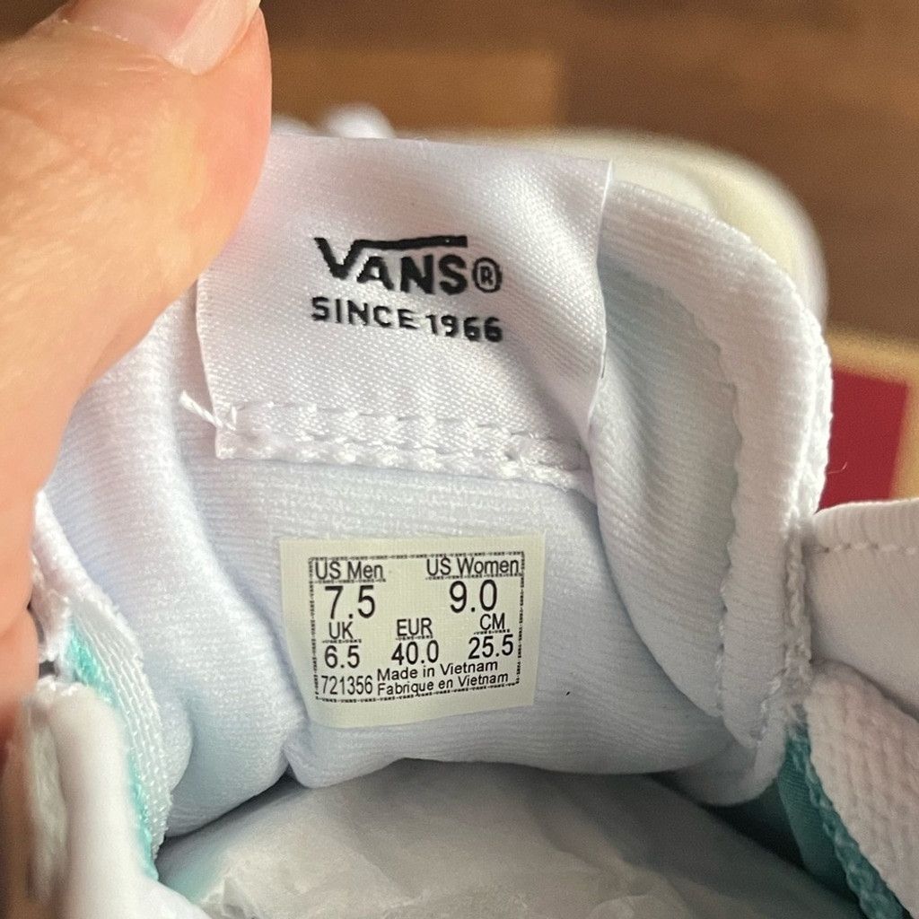 Vans NWT Vans Lowland CC Sneakers – Grey/White – Size 7.5/9 Size US 9 / IT 39 - 7 Thumbnail