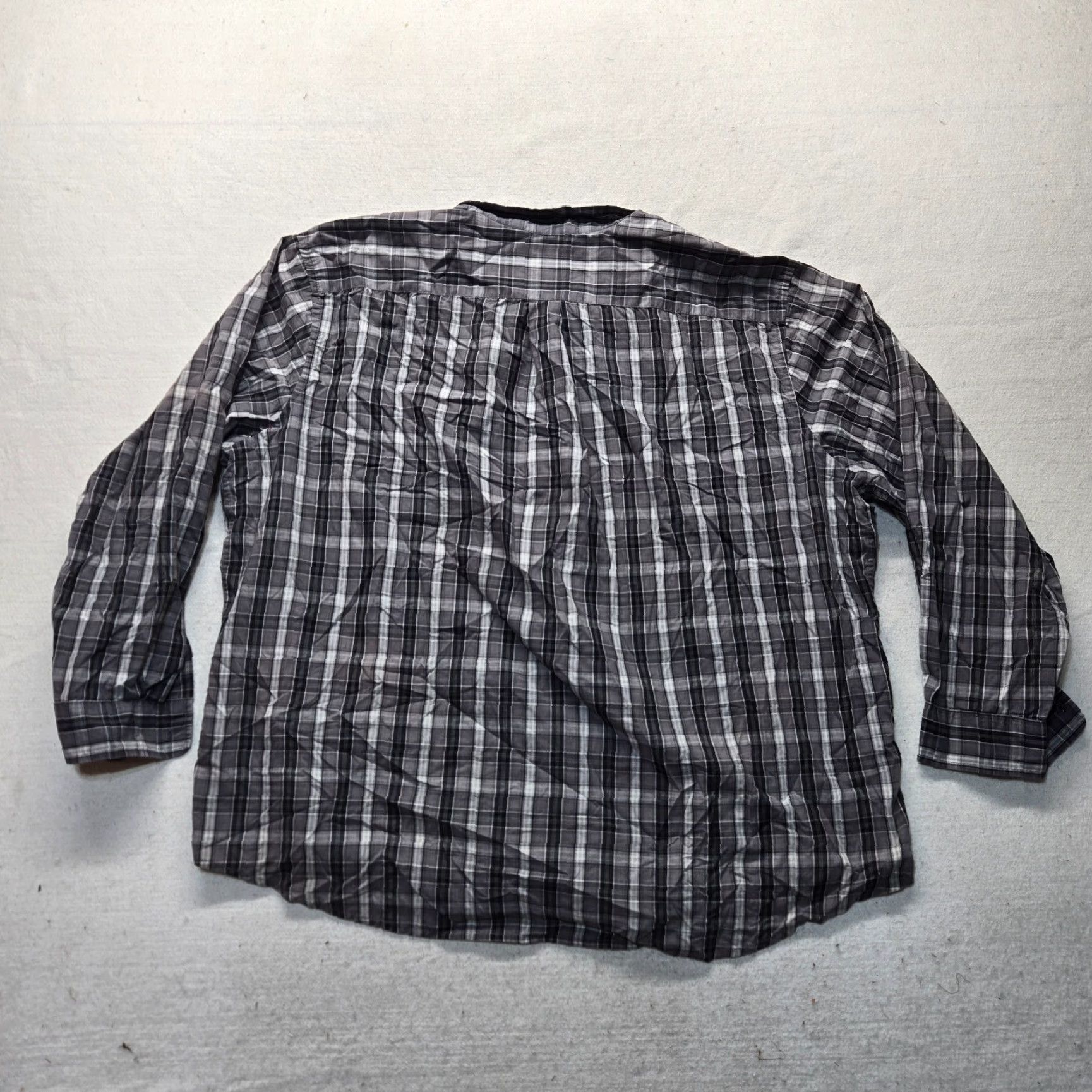 Basic Editions VINTAGE Basic Editions Gray Plaid Button Up Shirt Long Sleeves Adult Men's Size 4XL Size US XXL / EU 58 / 5 - 7 Thumbnail