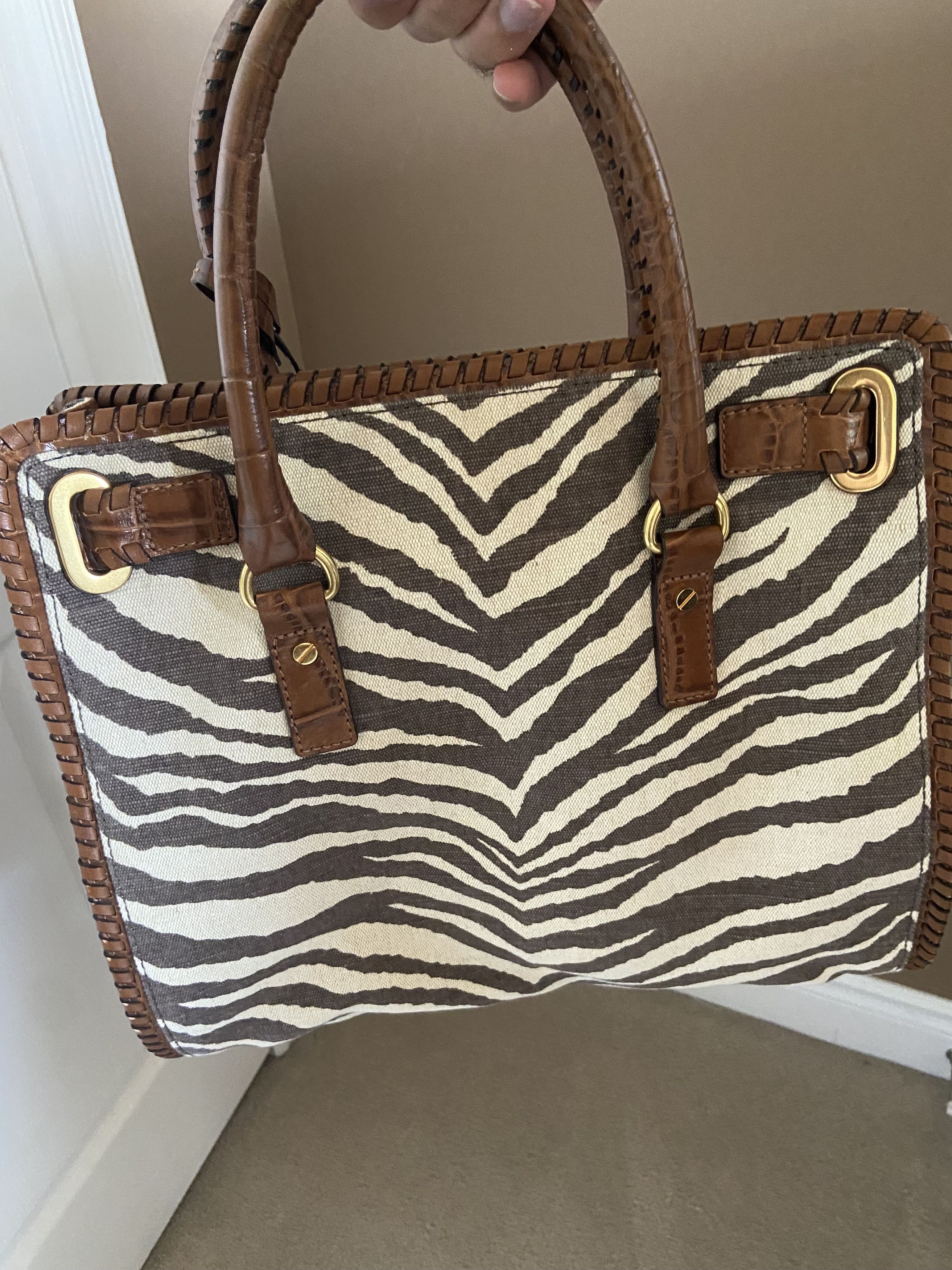 Other Michael Kors Zebra print Hamilton purse Size ONE SIZE - 8 Thumbnail
