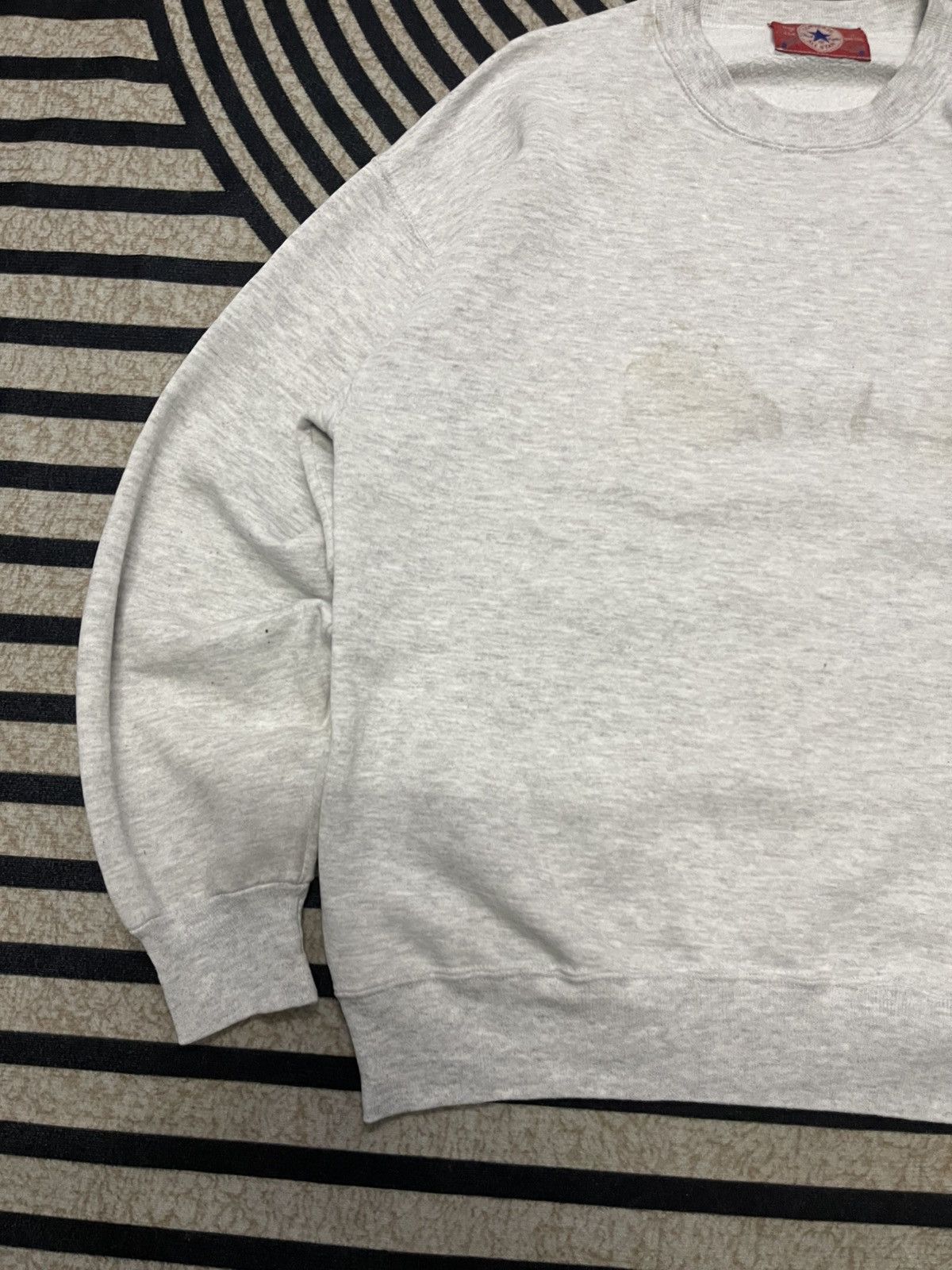 Converse 90s CONVERSE CHUCK TAYLOR TRADITIONAL STYLE SWEATSHIRT RARE Size US L / EU 52-54 / 3 - 3 Thumbnail