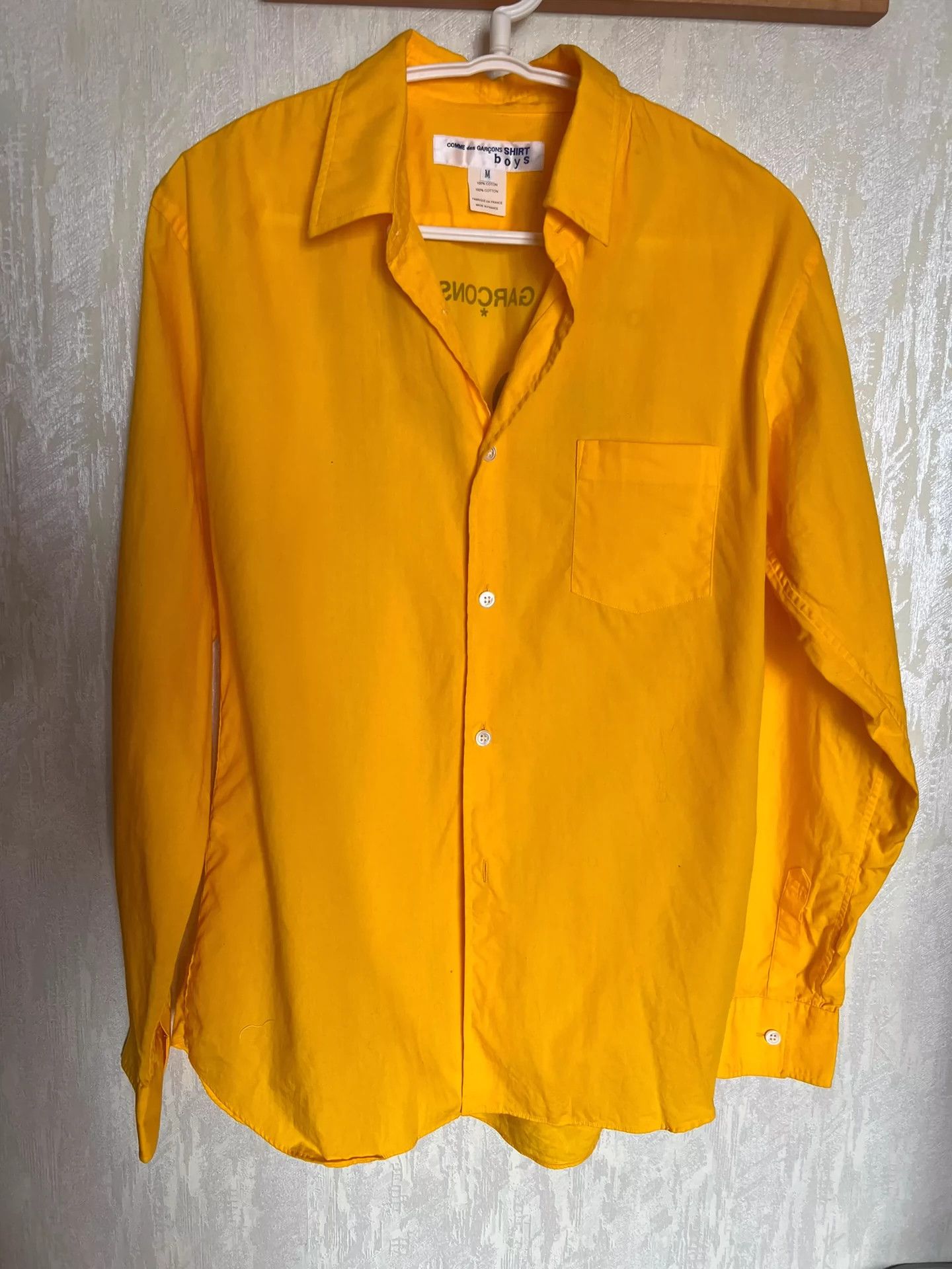 Comme des Garcons Comme Des Garcons Yellow slogan shirt -DMC Size US M / EU 48-50 / 2 - 1 Thumbnail