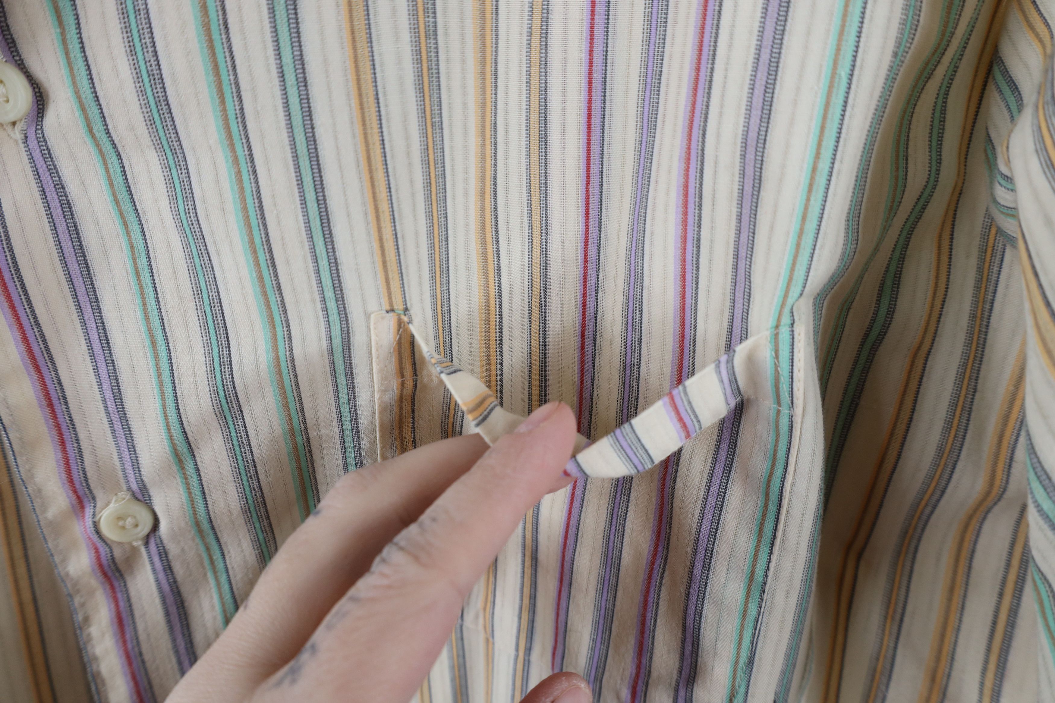 Vintage Vintage 70s Streetwear Collar Rainbow Striped Button Shirt Size US L / EU 52-54 / 3 - 5 Thumbnail