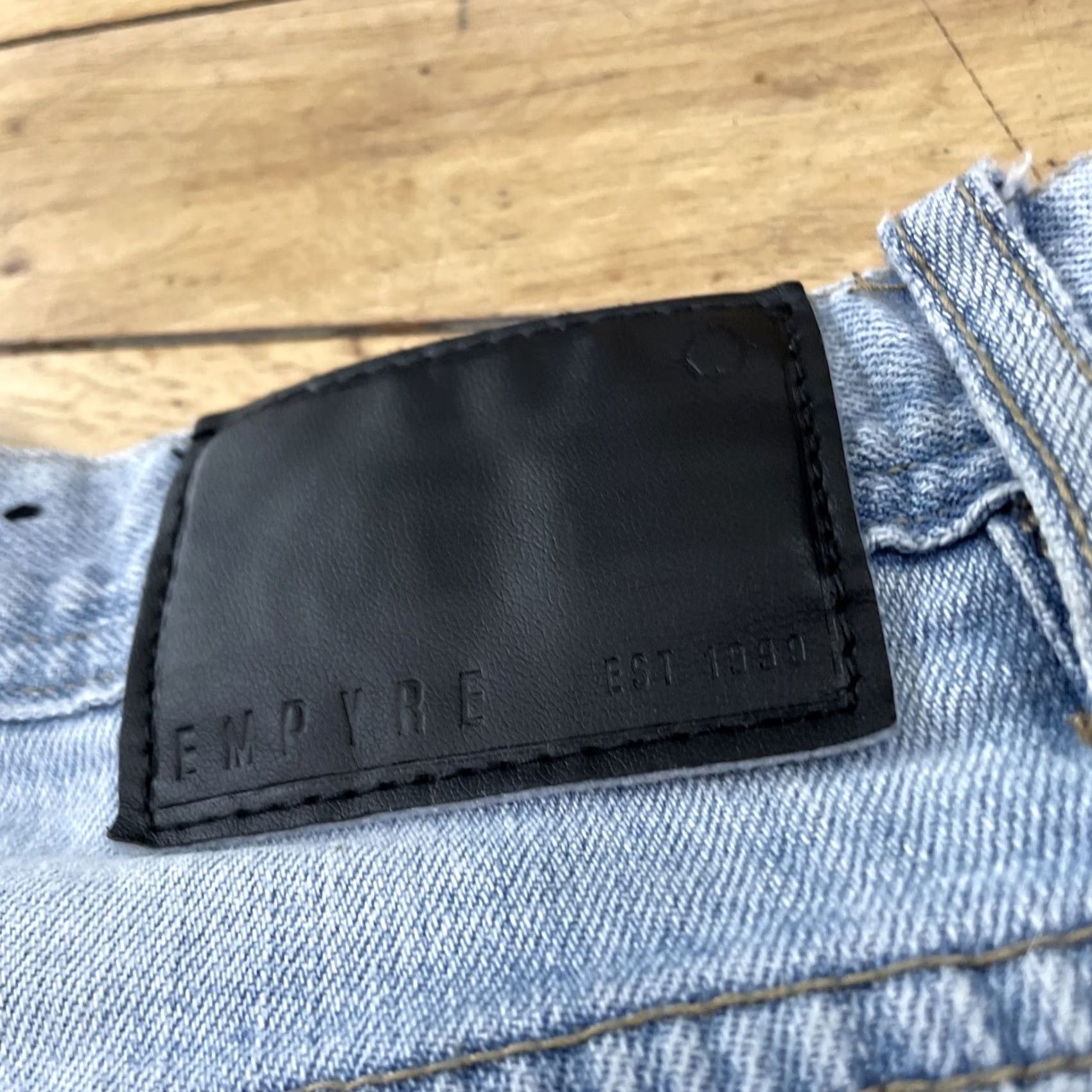 Empyre VINTAGE EMPYRE Jeans Men 30 Light Blue Y2K Streetwear Metal Logo Pocket Denim 30x29 Size US 30 / EU 46 - 5 Thumbnail
