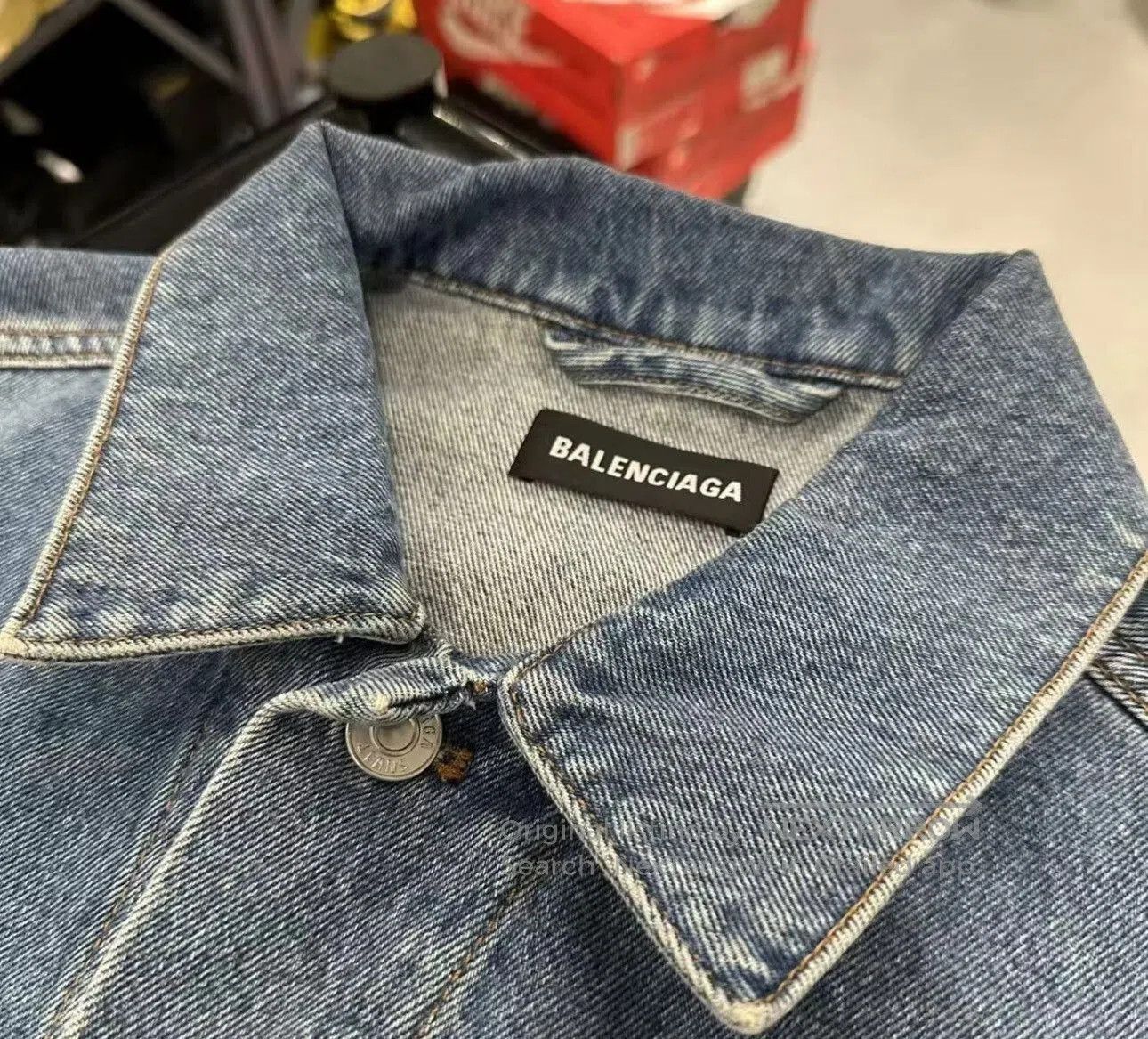 Balenciaga Balenciaga Classic Washed Denim Jacket. Size US S / EU 44-46 / 1 - 3 Thumbnail
