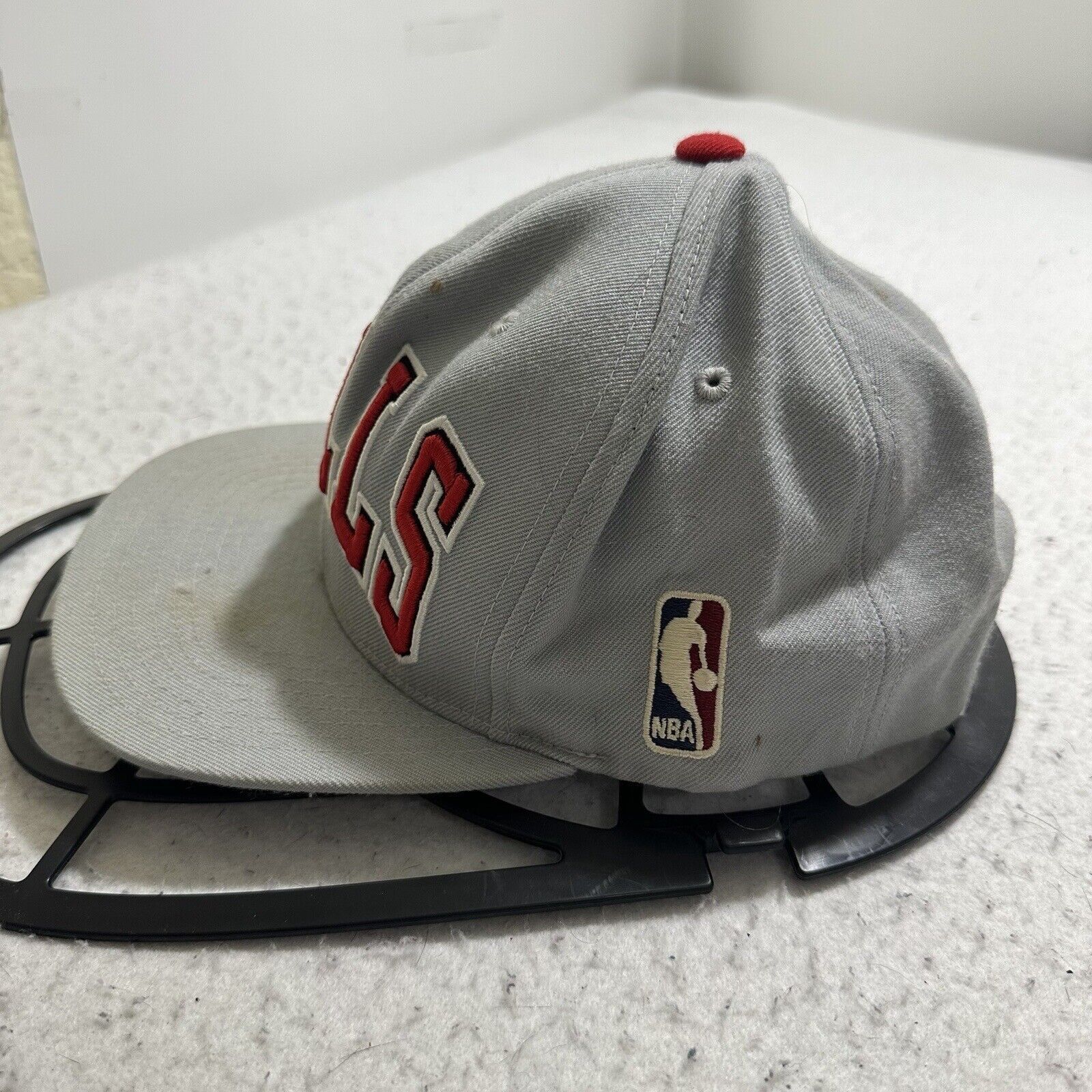 Mitchell & Ness Mitchell & Ness Chicago Bulls Hat Baseball Cap Gray Red Wool Size ONE SIZE - 4 Thumbnail