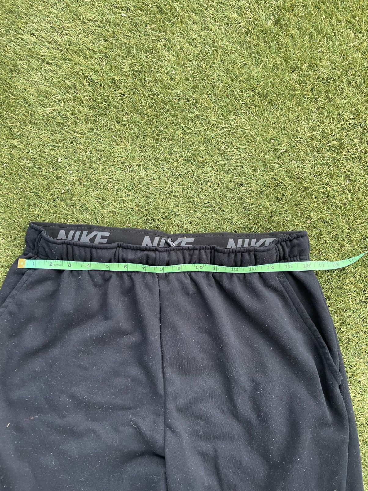Nike Nike Joggers Men Size large Black Dri Fit Casual Workout Size US 28 / EU 44 - 3 Thumbnail
