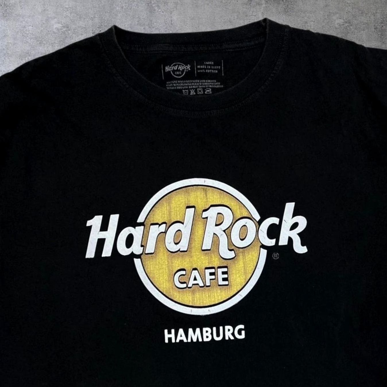 Hard Rock Cafe Hard Rock Cafe Hamburg Souvenir Logo Spellout Graphic T-Shirt Large Men Black Short Sleeve Round Neck Cotton Shirt Mens Size US L / EU 52-54 / 3 - 3 Thumbnail