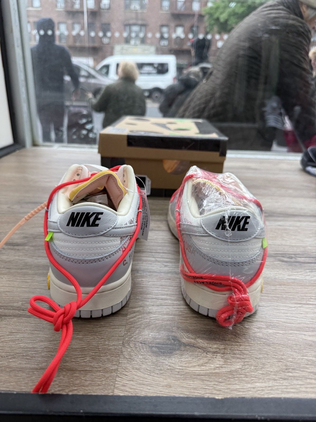 Nike × Off-White Off White Nike Lot 6/50 Dunks Size US 9.5 / EU 42-43 - 4 Thumbnail