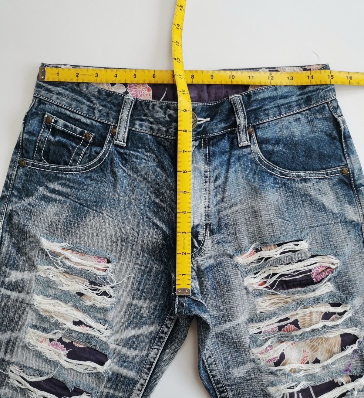 Karakuri Tamashii Pattern Fabric Patches Distressed Denim Jeans Size US 30 / EU 46 - 10 Thumbnail