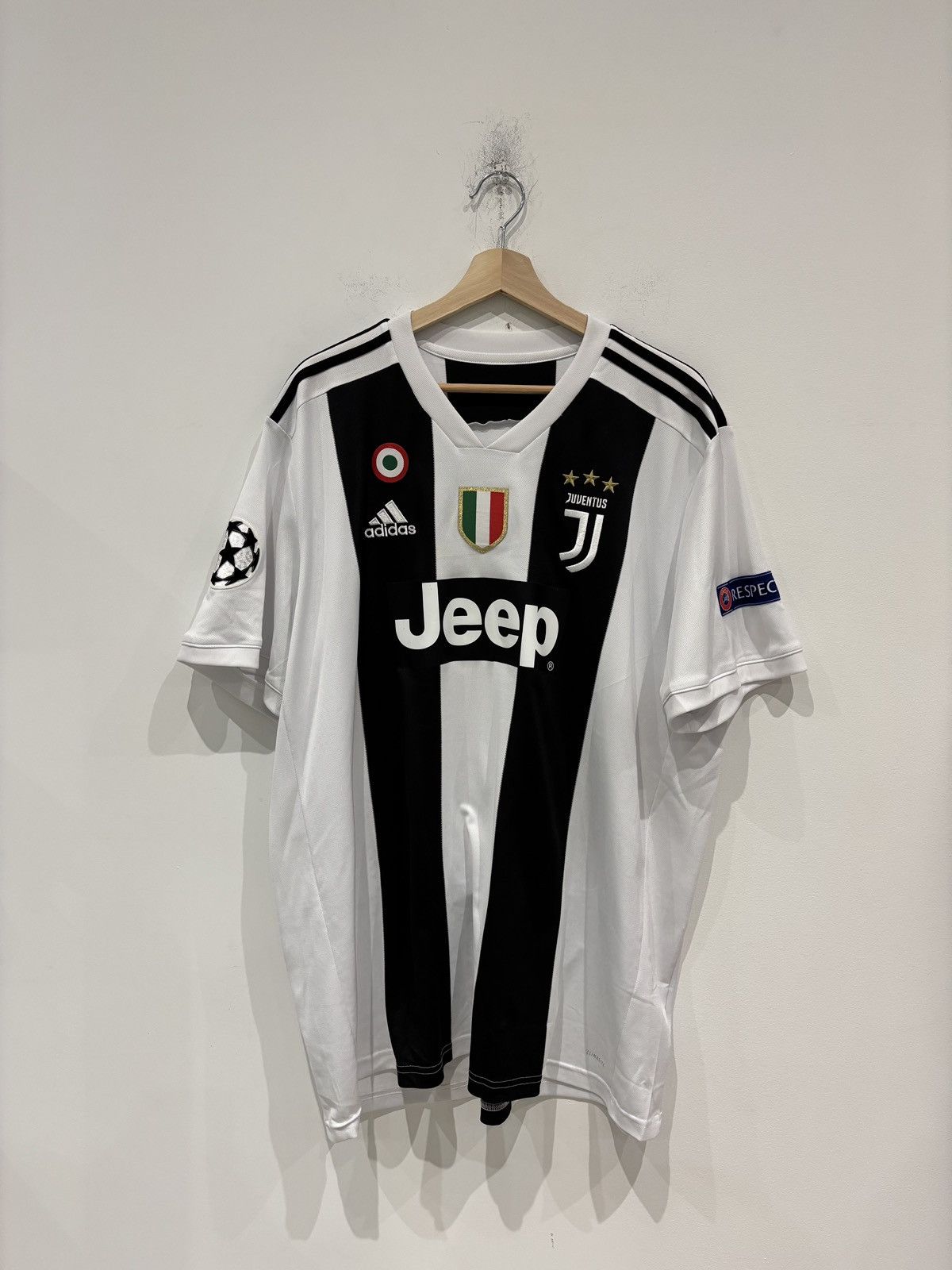 Juventus Home 2018/2019 Ronaldo #7 Jersey
