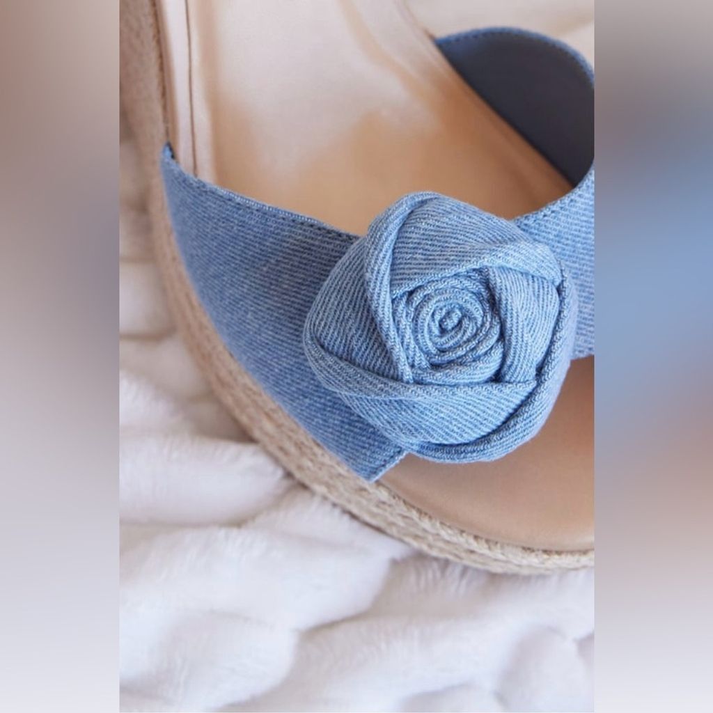 Express NEW w/tags (NWT) Express Blue 4” Rosie Denim Wedges Size 10 Size US 10 / IT 40 - 5 Thumbnail