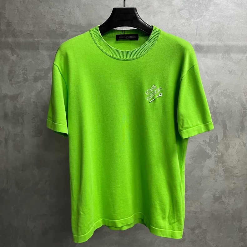 Louis Vuitton Louis Vuitton Green pin embroidered logo crewneck knit sho Size US S / EU 44-46 / 1 - 1 Thumbnail