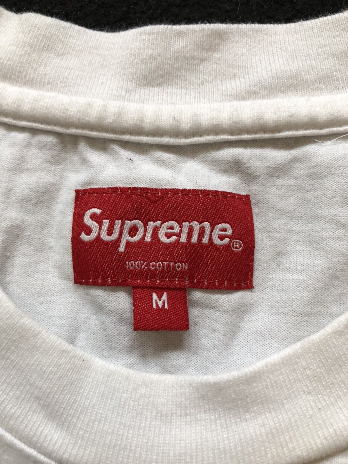 Supreme Tshirt Supreme Small Logo Biała Size US M / EU 48-50 / 2 - 3 Thumbnail