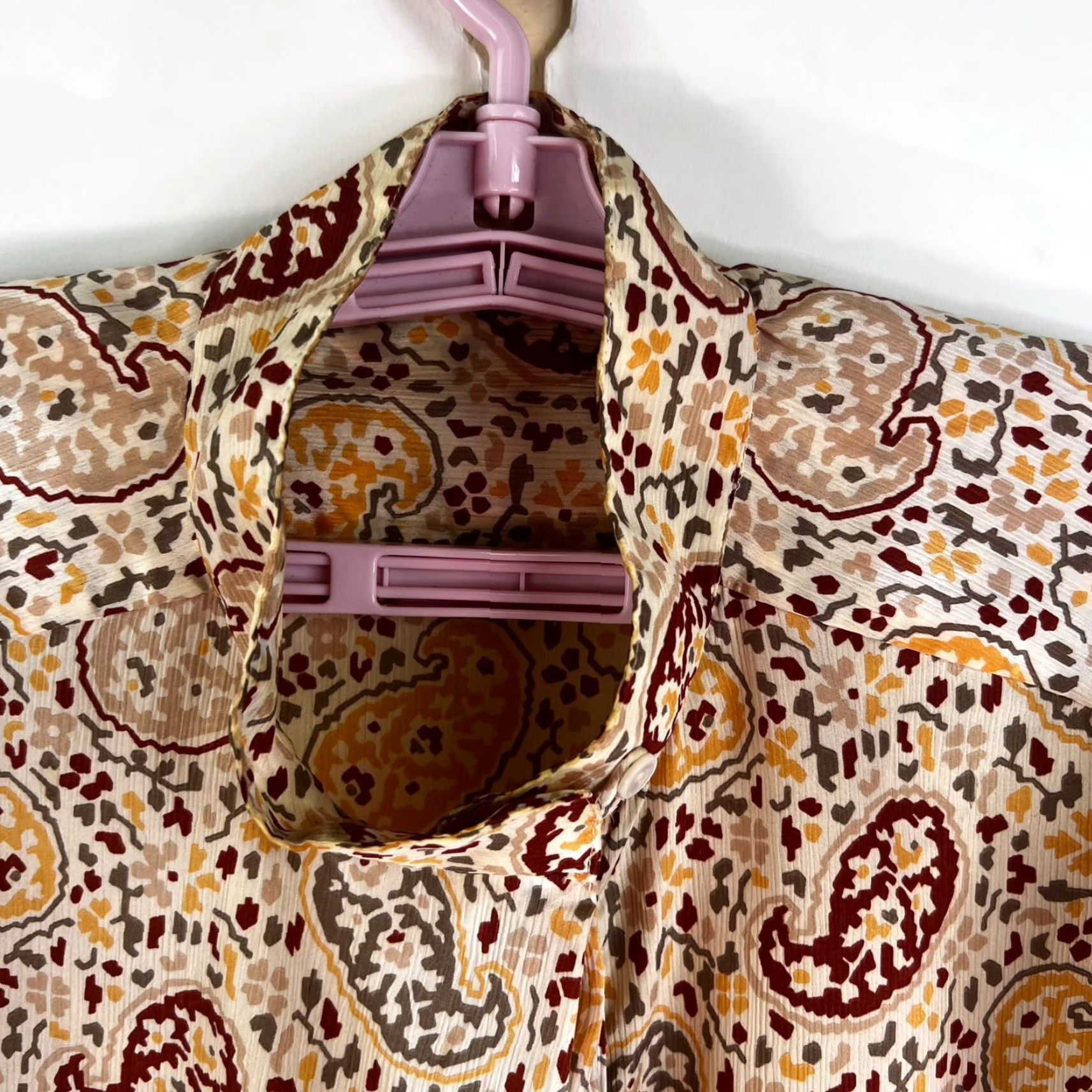 Liz Claiborne Liz Claiborne Paisley Floral Button Blouse Womens Size 14 Tan High Collar Size XL / US 12-14 / IT 48-50 - 3 Thumbnail