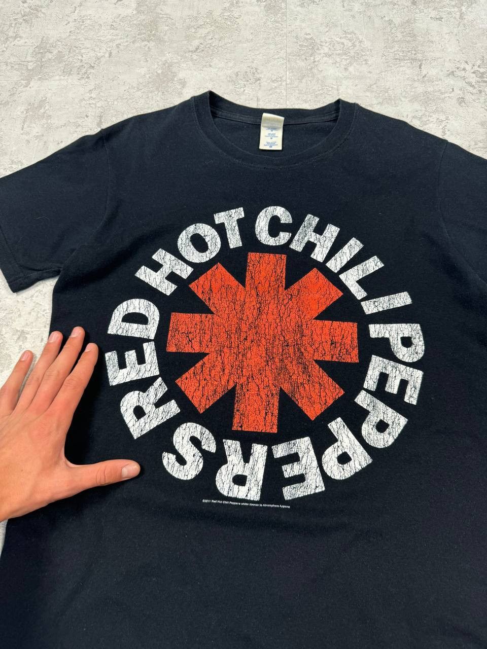 Band Tees Vintage Red Hot Chili Peppers 2011 T-Shir Size M Size US M / EU 48-50 / 2 - 4 Thumbnail