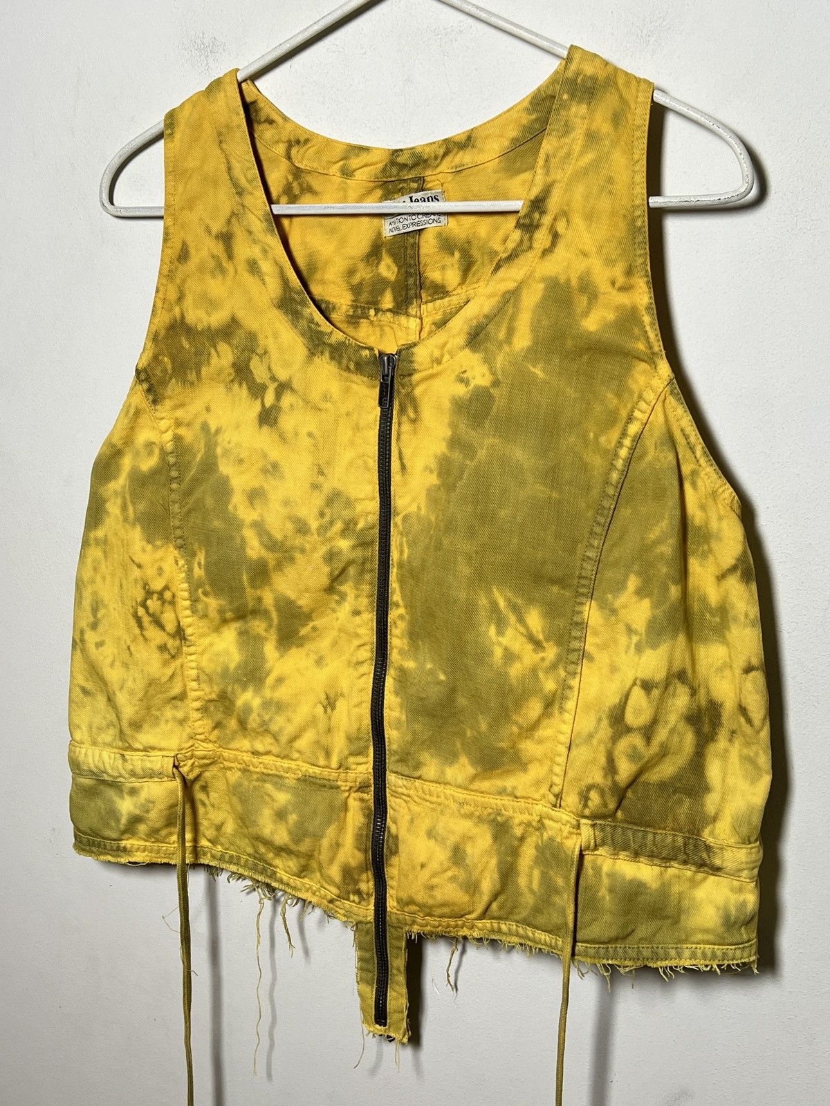 Acne Studios Acne cropped vest in a bold yellow tie-dye Size US S / EU 44-46 / 1 - 3 Thumbnail