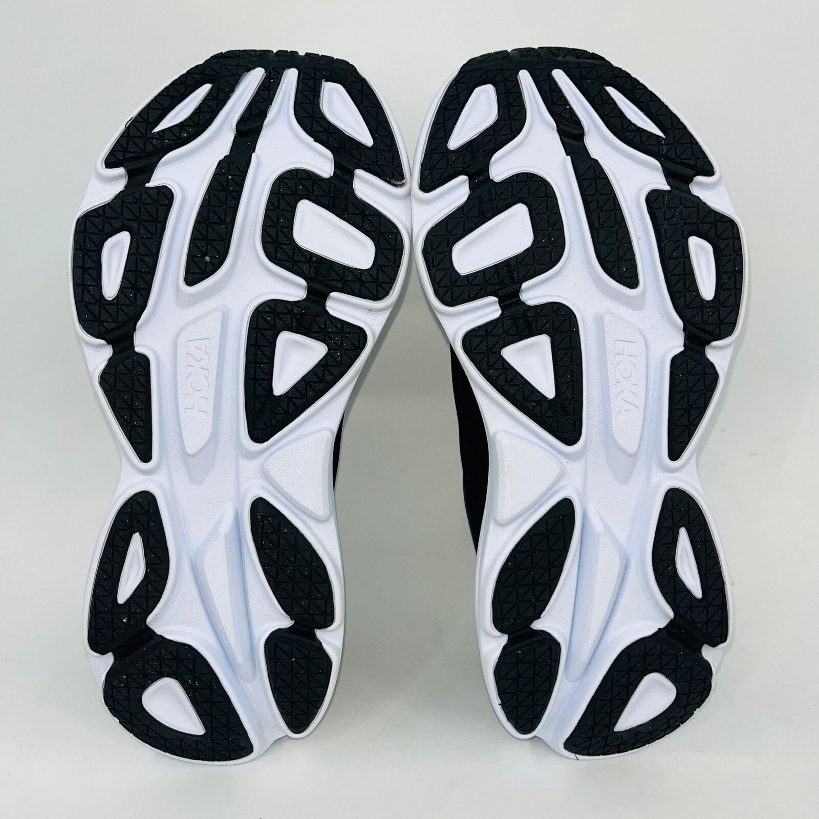 Hoka HOKA WOMENS BONDI 8 WHITE/BLACK MESH RUNNING SHOES SIZE 9.5B Size US 9.5 / IT 39.5 - 5 Thumbnail