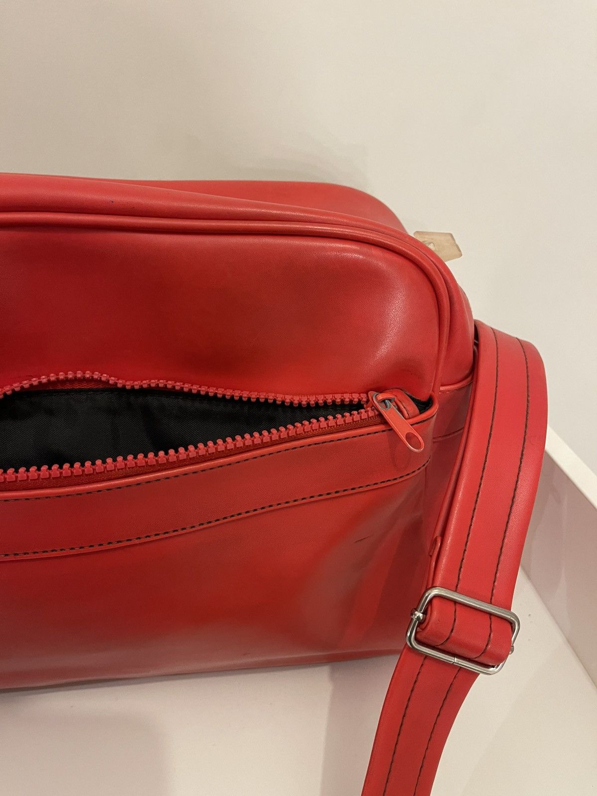 W&LT Archive W&LT "W" messenger bag Size ONE SIZE - 9 Thumbnail