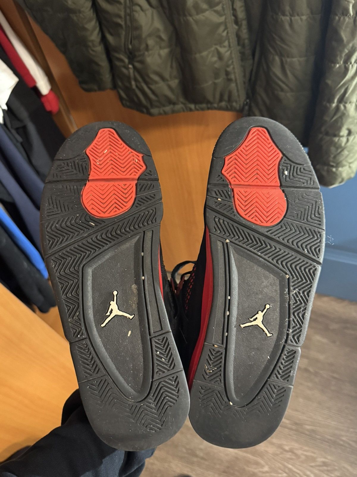 Jordan Brand Jordan 4 ‘Retro Thunder’ Size US 11 / EU 44 - 4 Thumbnail