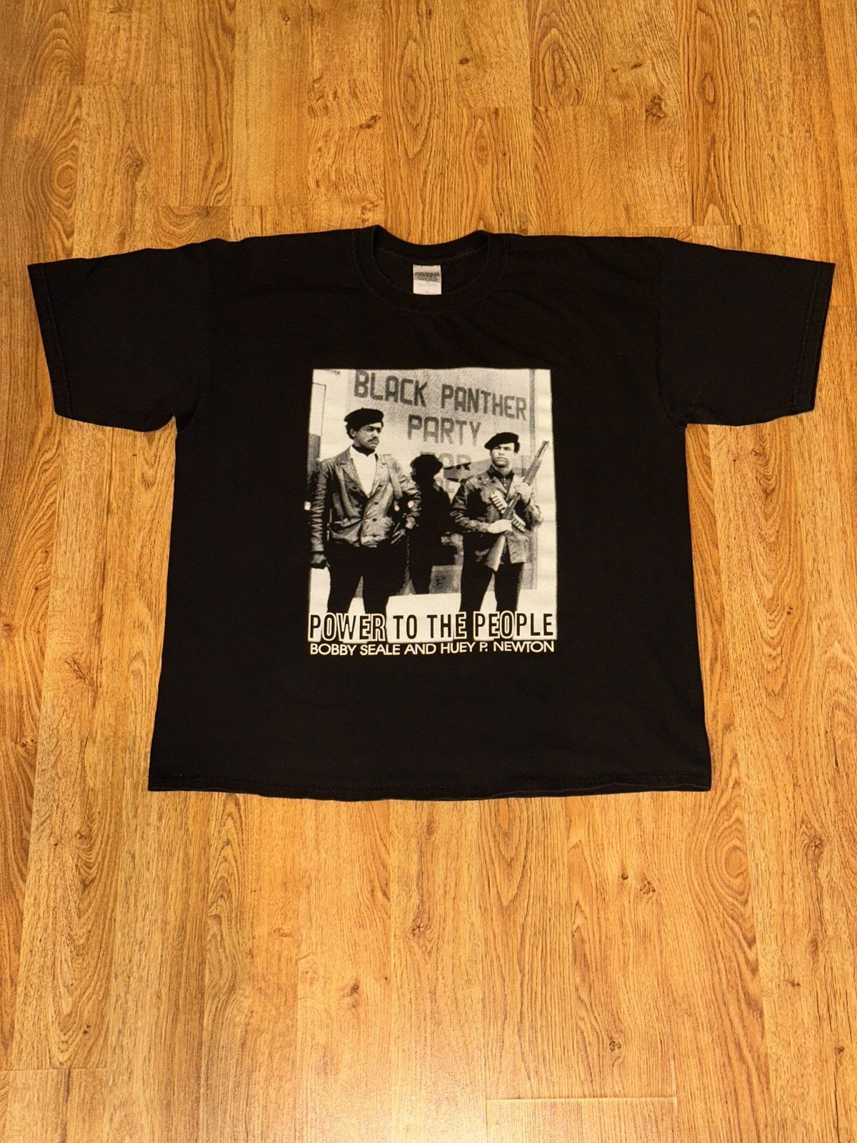 Gildan VTG Black Panther Party POWER TO THE PEOPLE Tee XL Size US XL / EU 56 / 4 - 6 Thumbnail