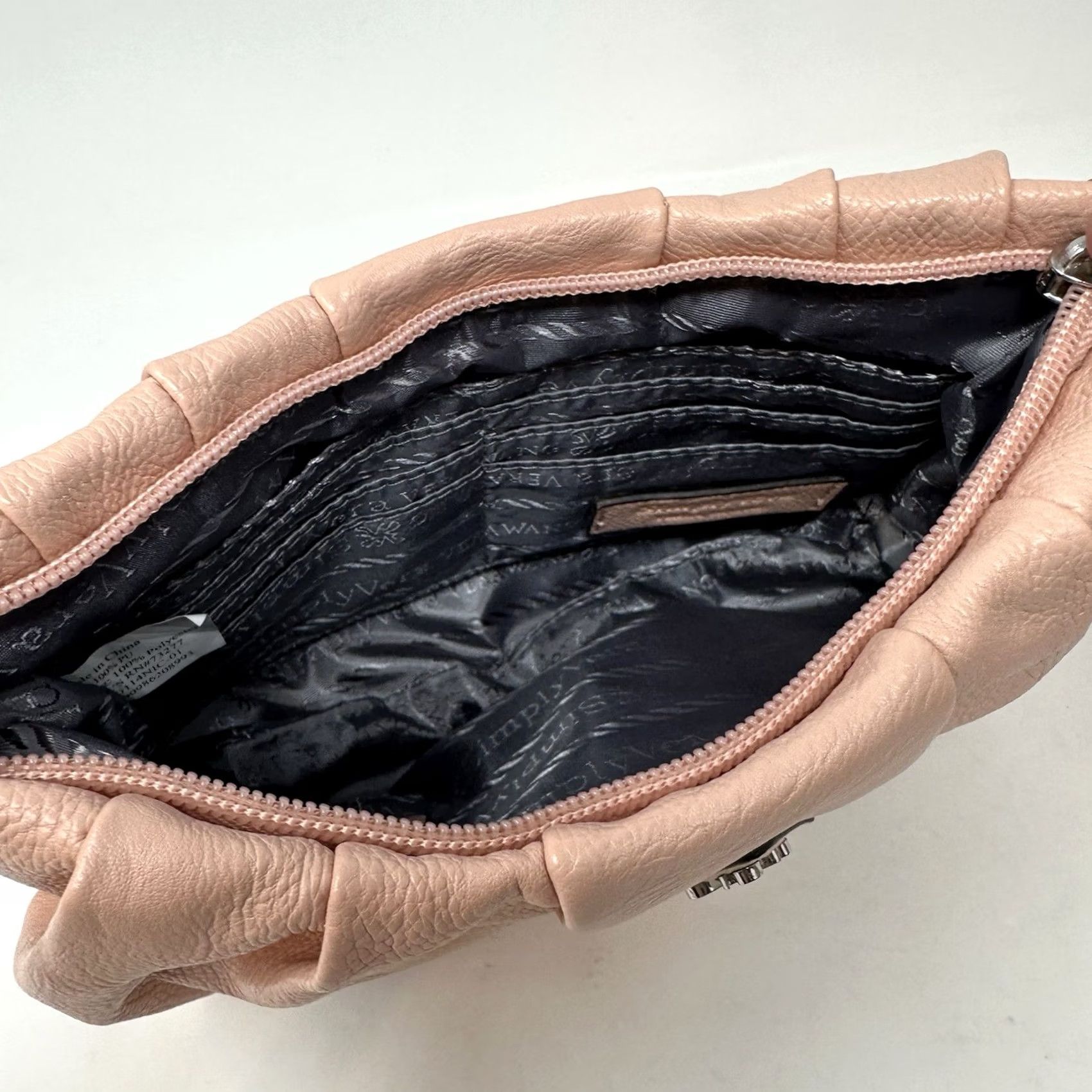 Vintage Vera Wang Simply Vera Wang Clutch Wristlet Pink Gray Made Bag Womens Small Faux Leather Zip Wrist Strap Pebbled Lightweight Pattern: Solid Size ONE SIZE - 5 Thumbnail