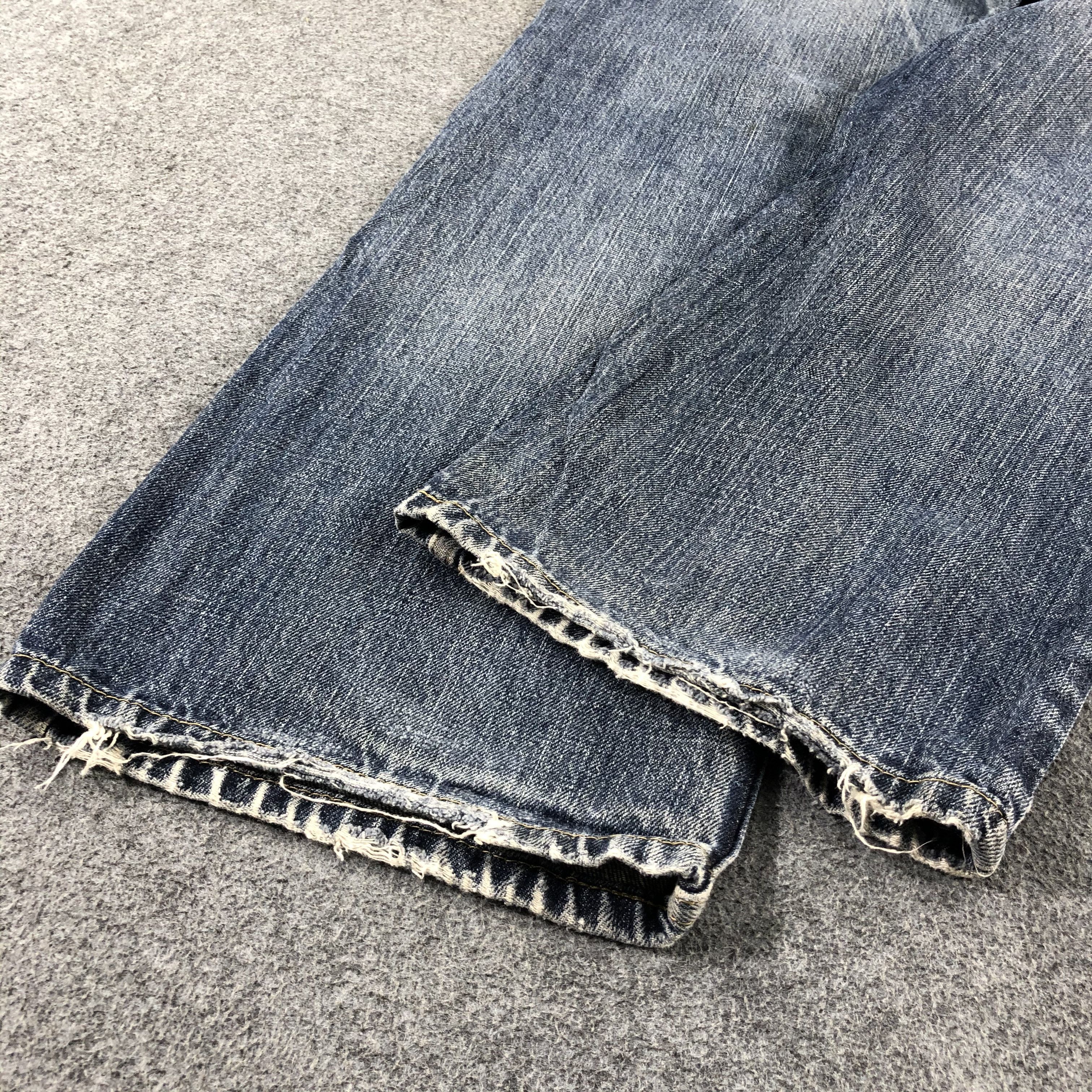 Levi's Vintage Blue Wash Levis 557 Flare Jeans-J2628 Size US 31 - 6 Thumbnail