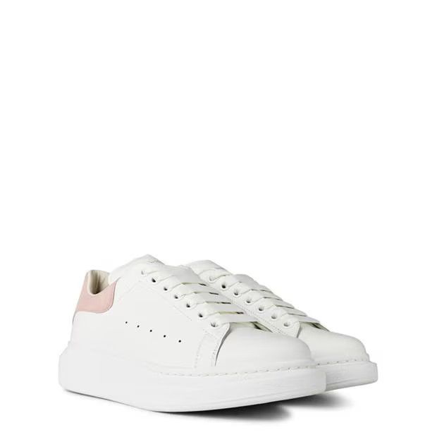 o1g2r1mq0824 Oversized Sneakers in White & Pink