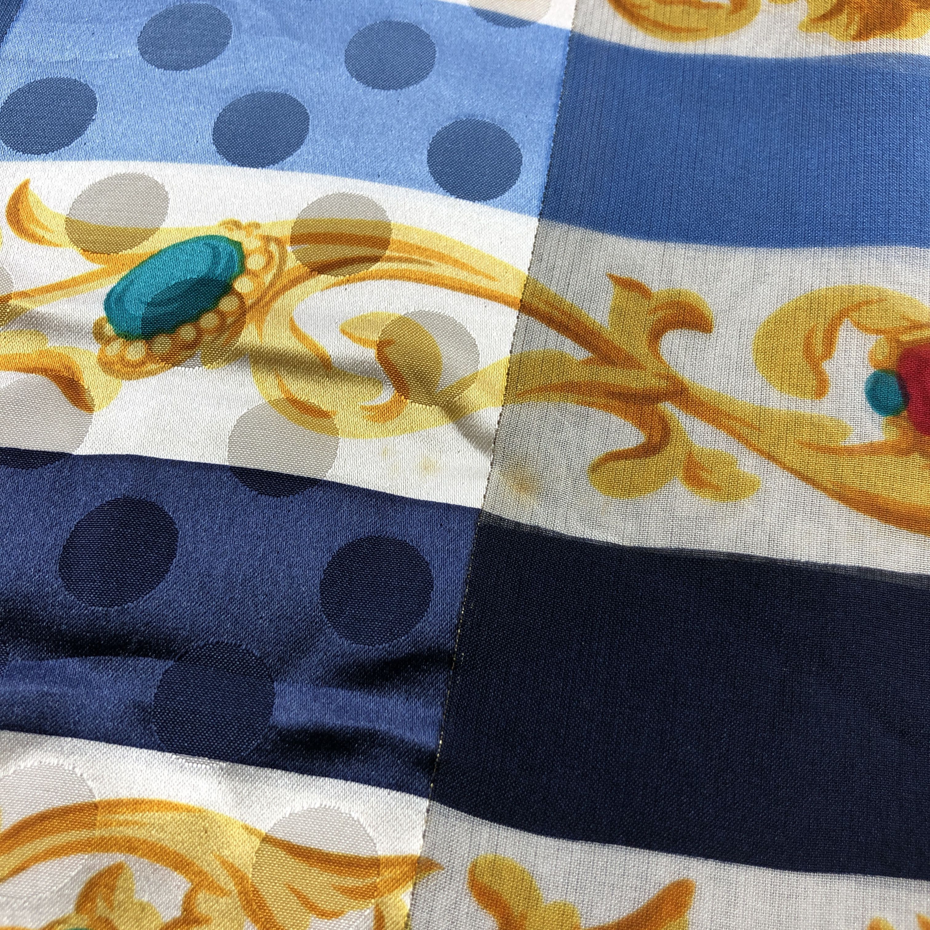 Japanese Brand Valentino Garavani Luxury Silk Scarf M1172 Size ONE SIZE - 7 Thumbnail