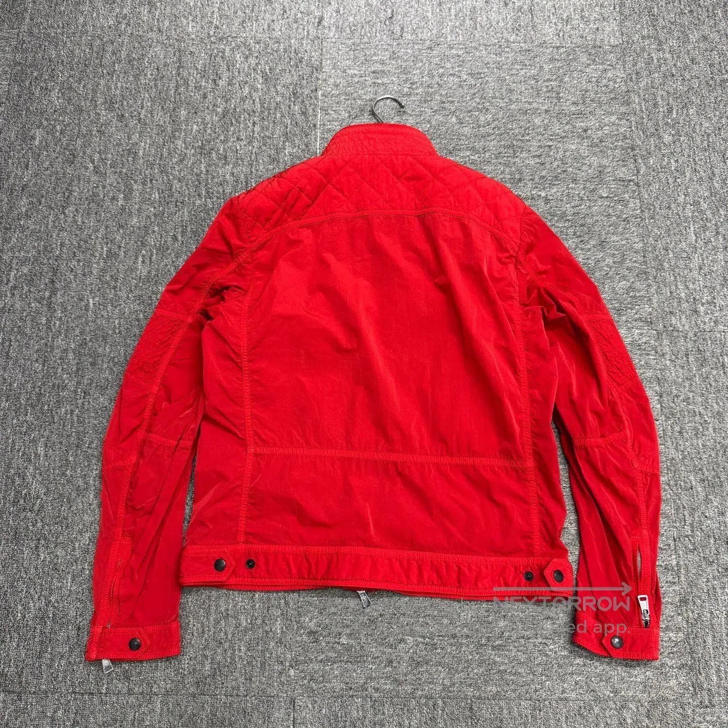 Moncler Red Quilted Light Jacket Size L. Size US L / EU 52-54 / 3 - 5 Thumbnail