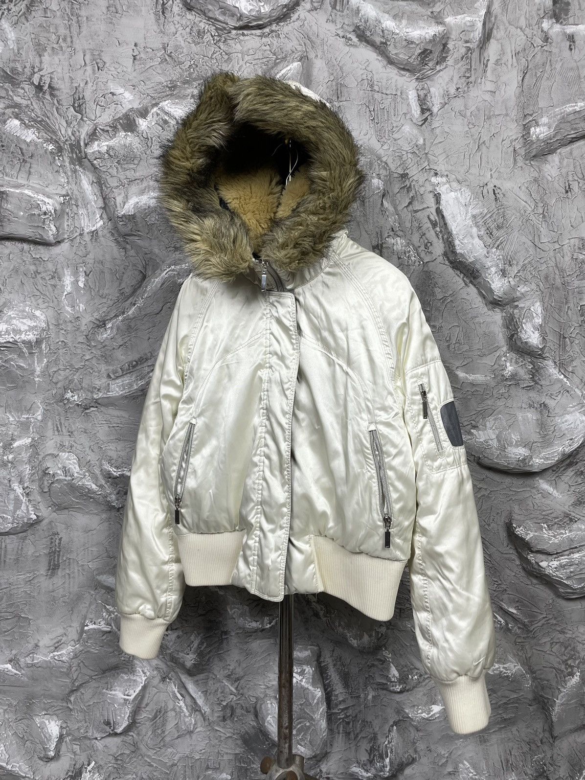 Le Grande Bleu (L.G.B.) × Nike Nike Very Rare Fur Zip Hood Jacket Y2K IfSixWasNine Style Size US S / EU 44-46 / 1 - 2 Thumbnail